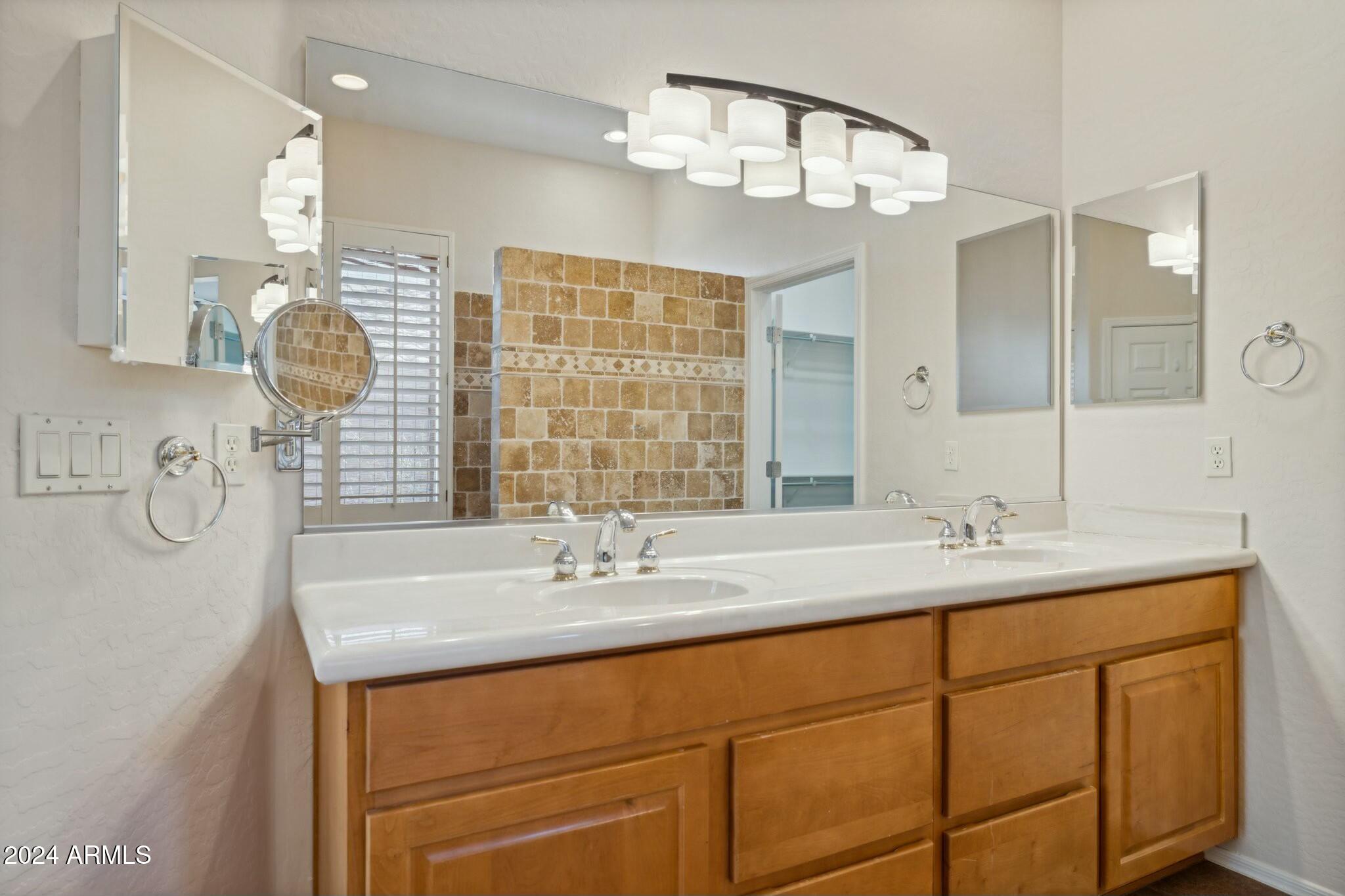 2740 W PLUM HOLLOW Drive