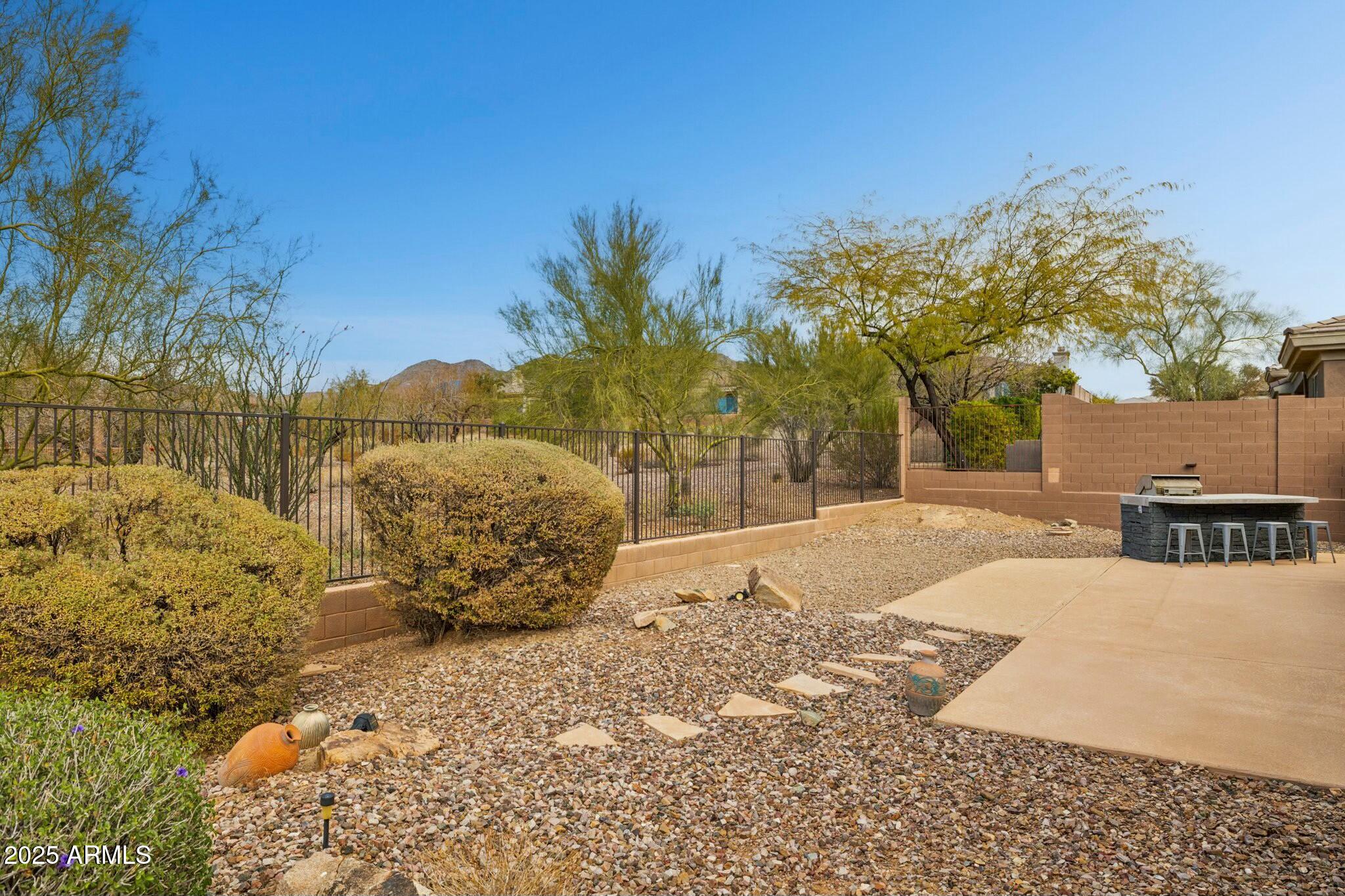2740 W PLUM HOLLOW Drive