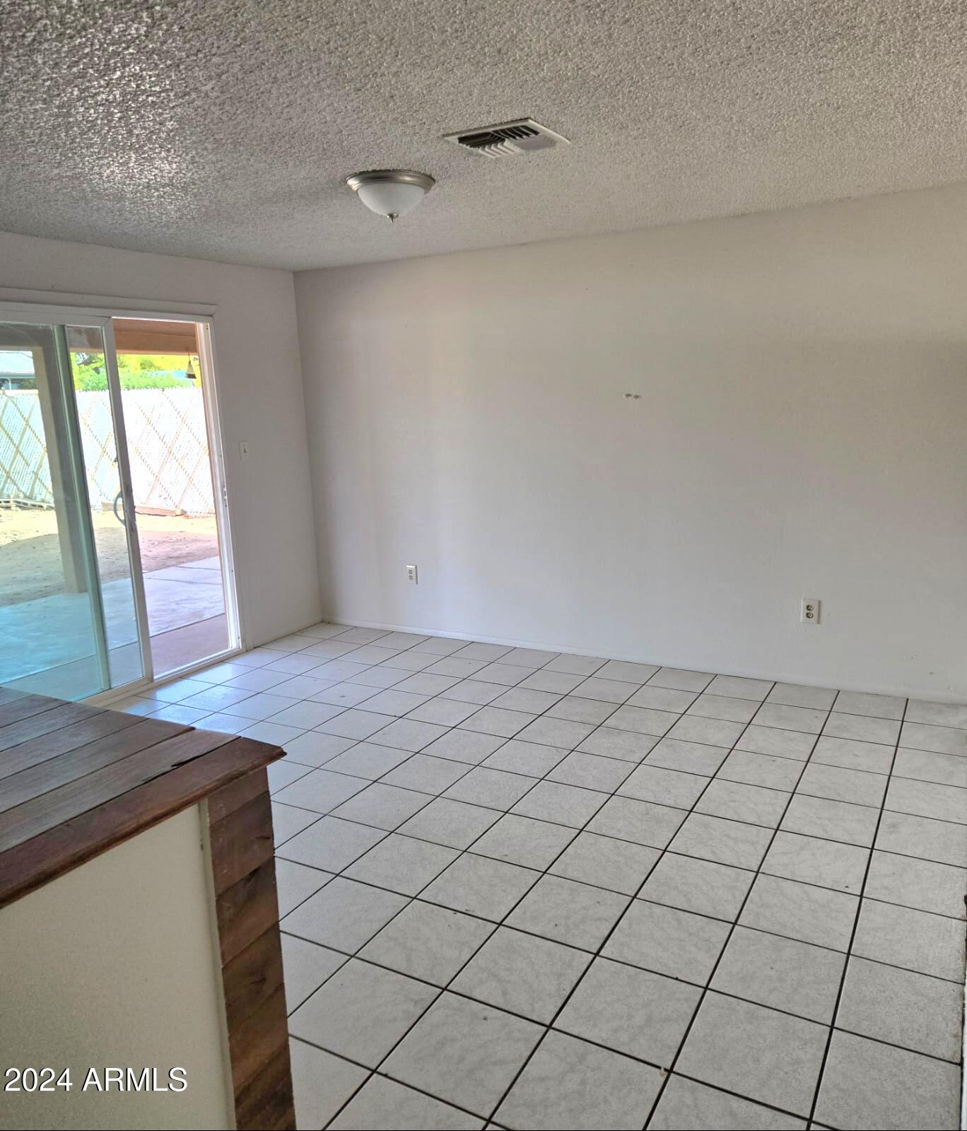 5936 W BERKELEY Road