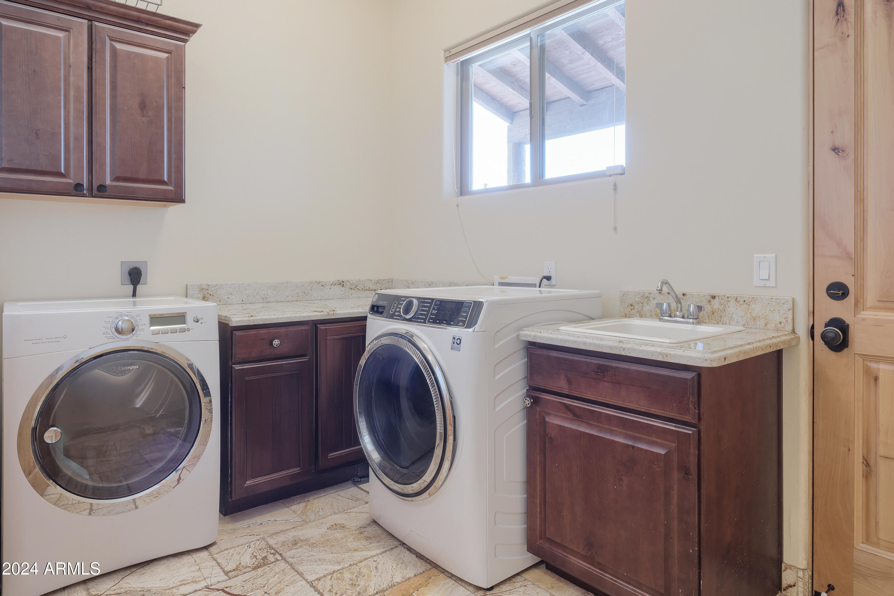 4031 S REDTAIL Trail