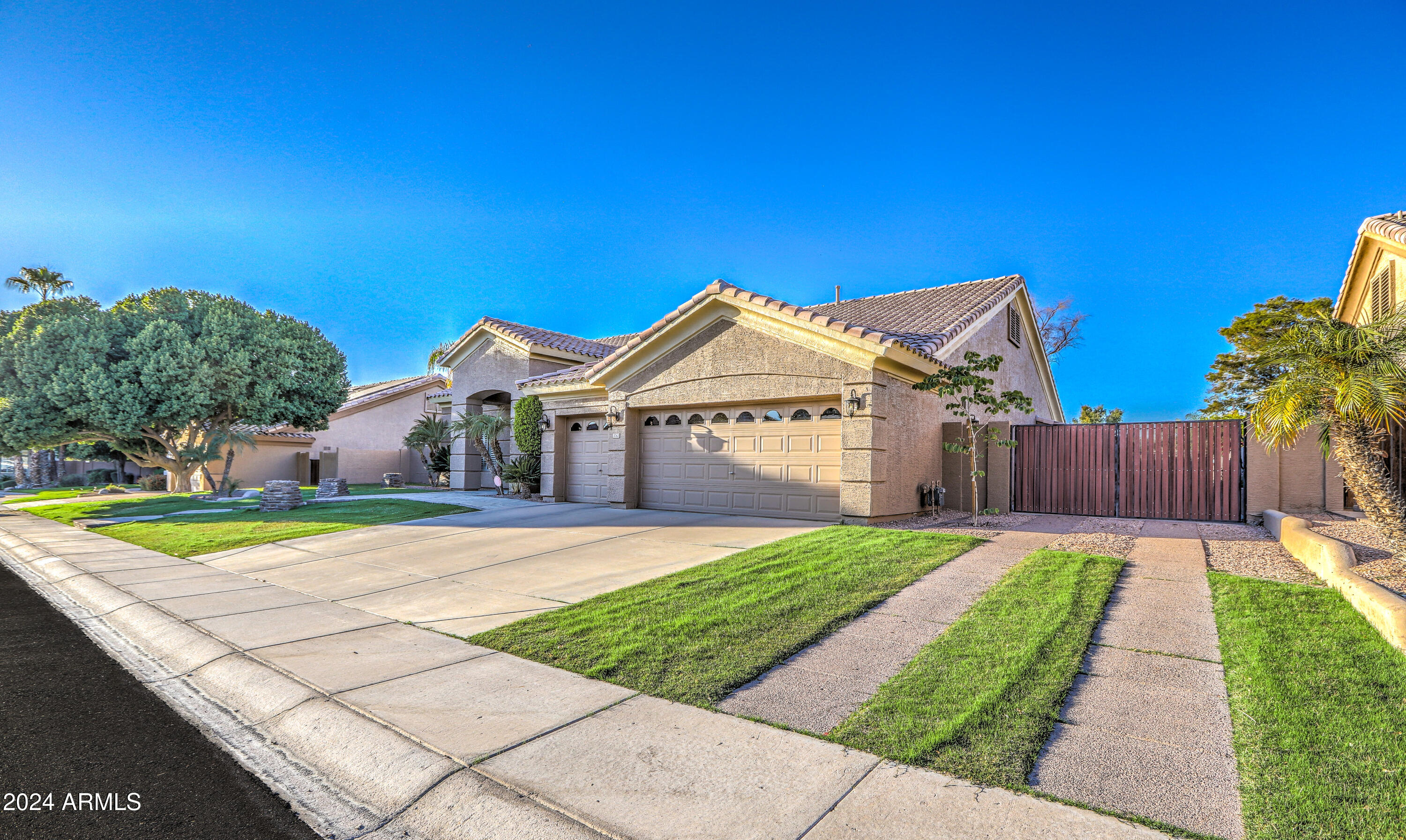 3762 S ROSEMARY Drive