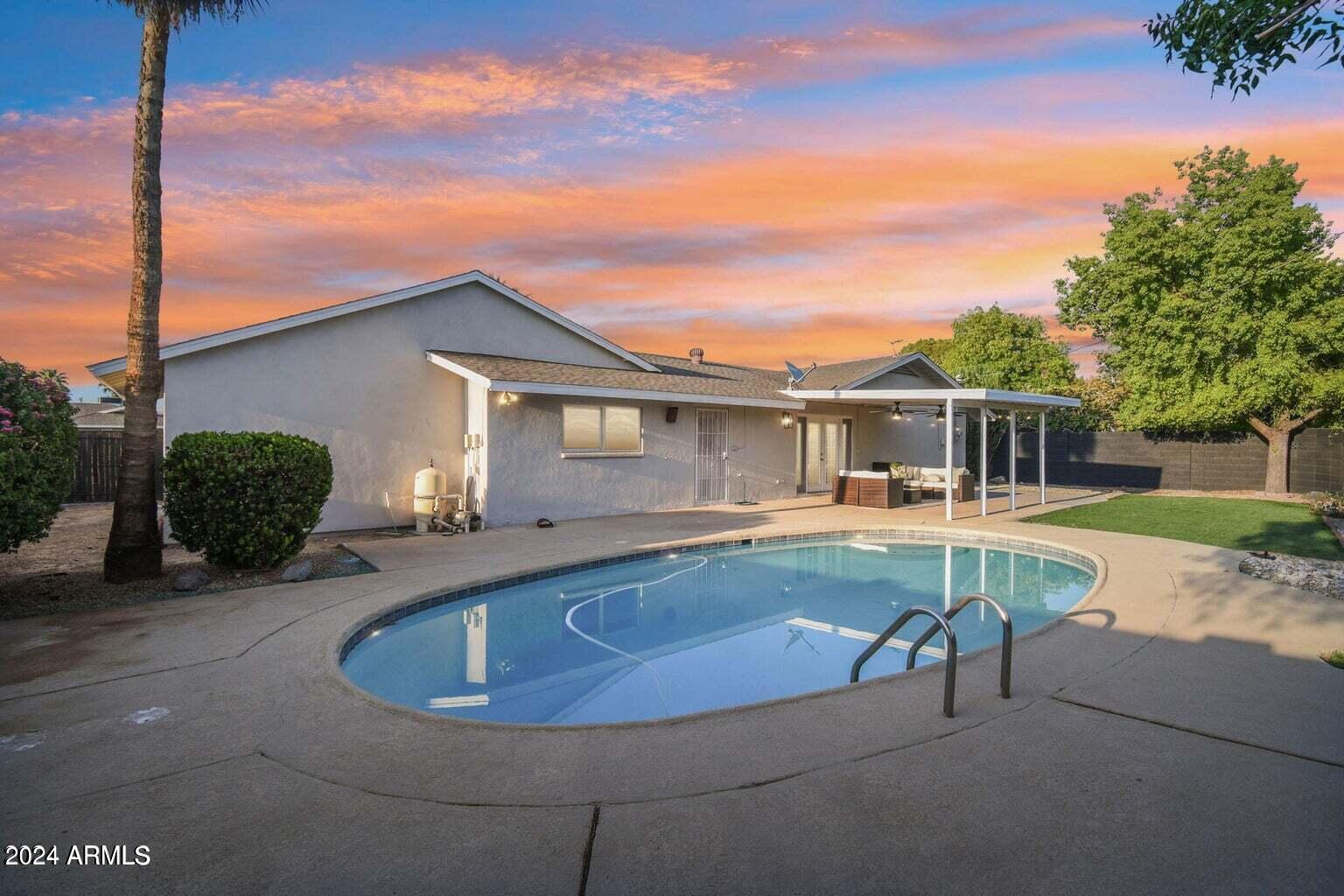 8313 E RANCHO VISTA Drive
