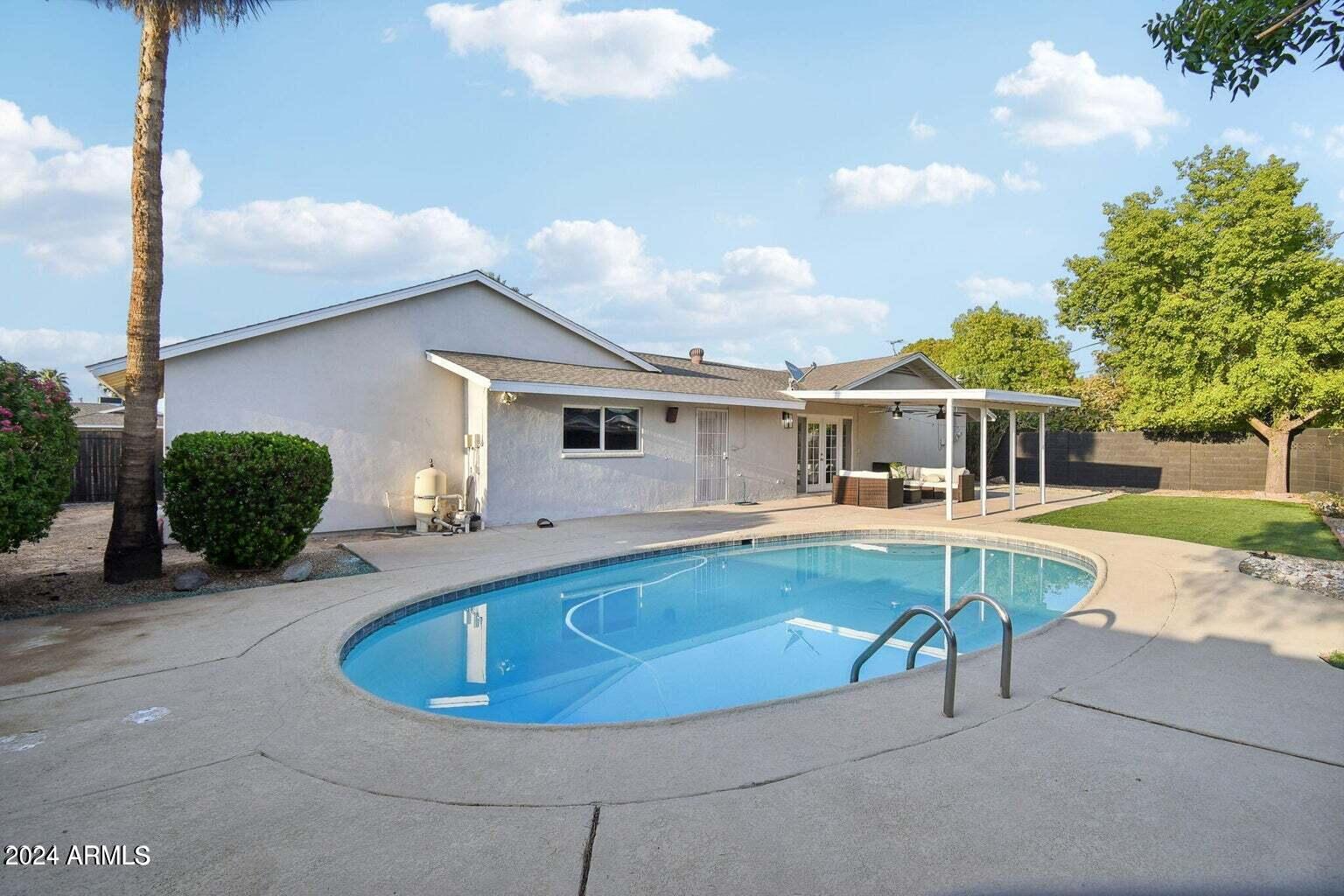 8313 E RANCHO VISTA Drive