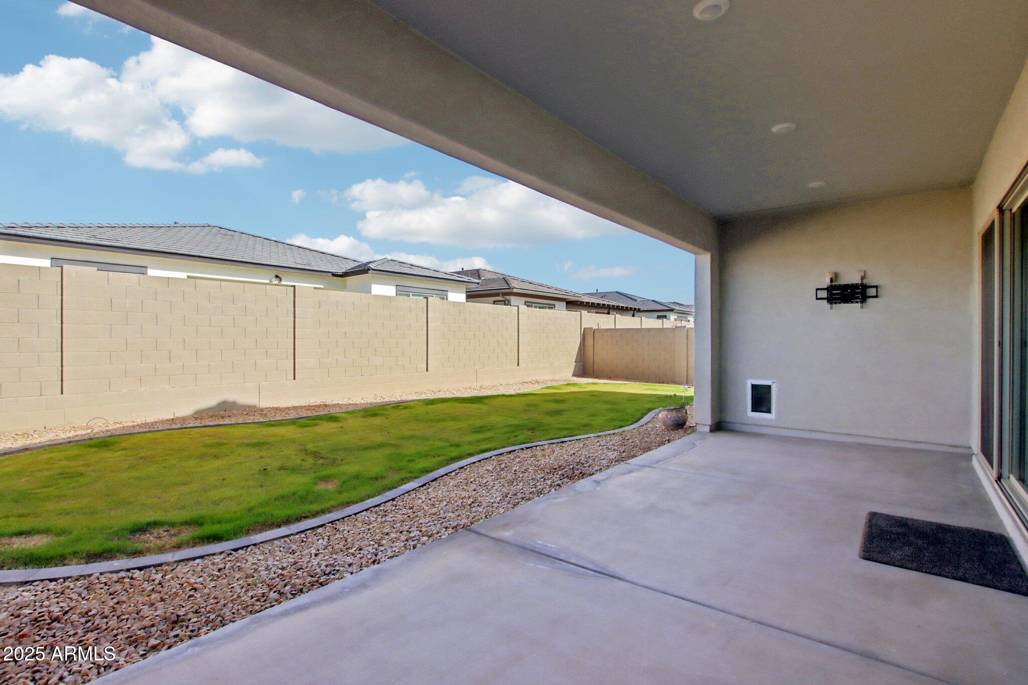 1310 E BEECHNUT Place
