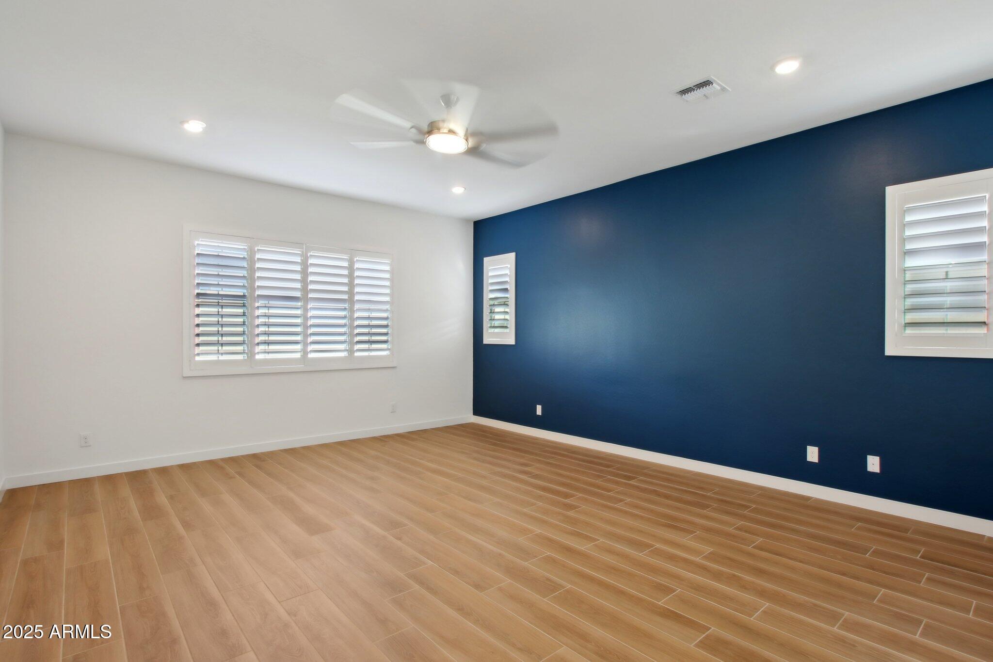 1310 E BEECHNUT Place