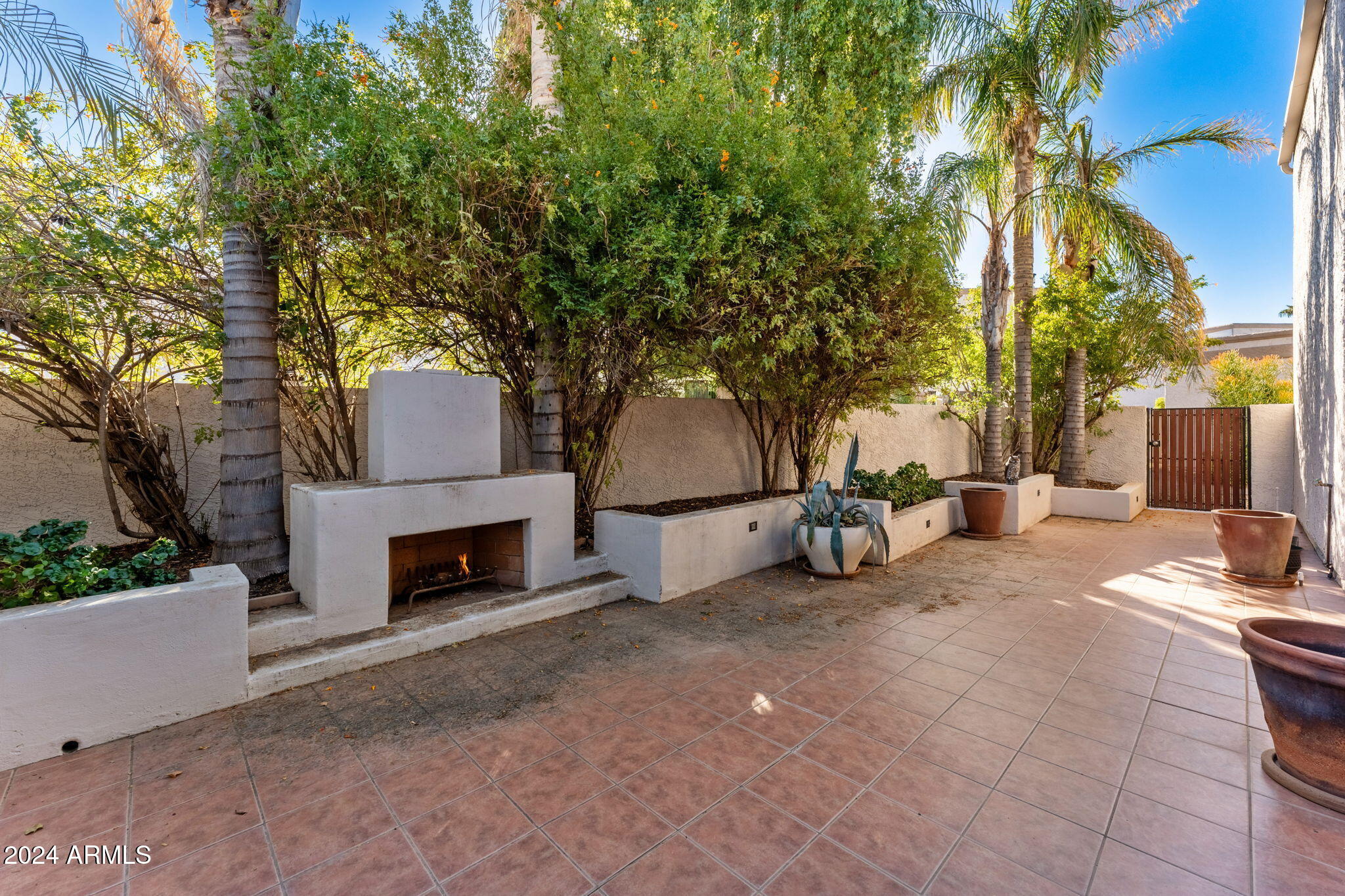 7385 E PLEASANT Run