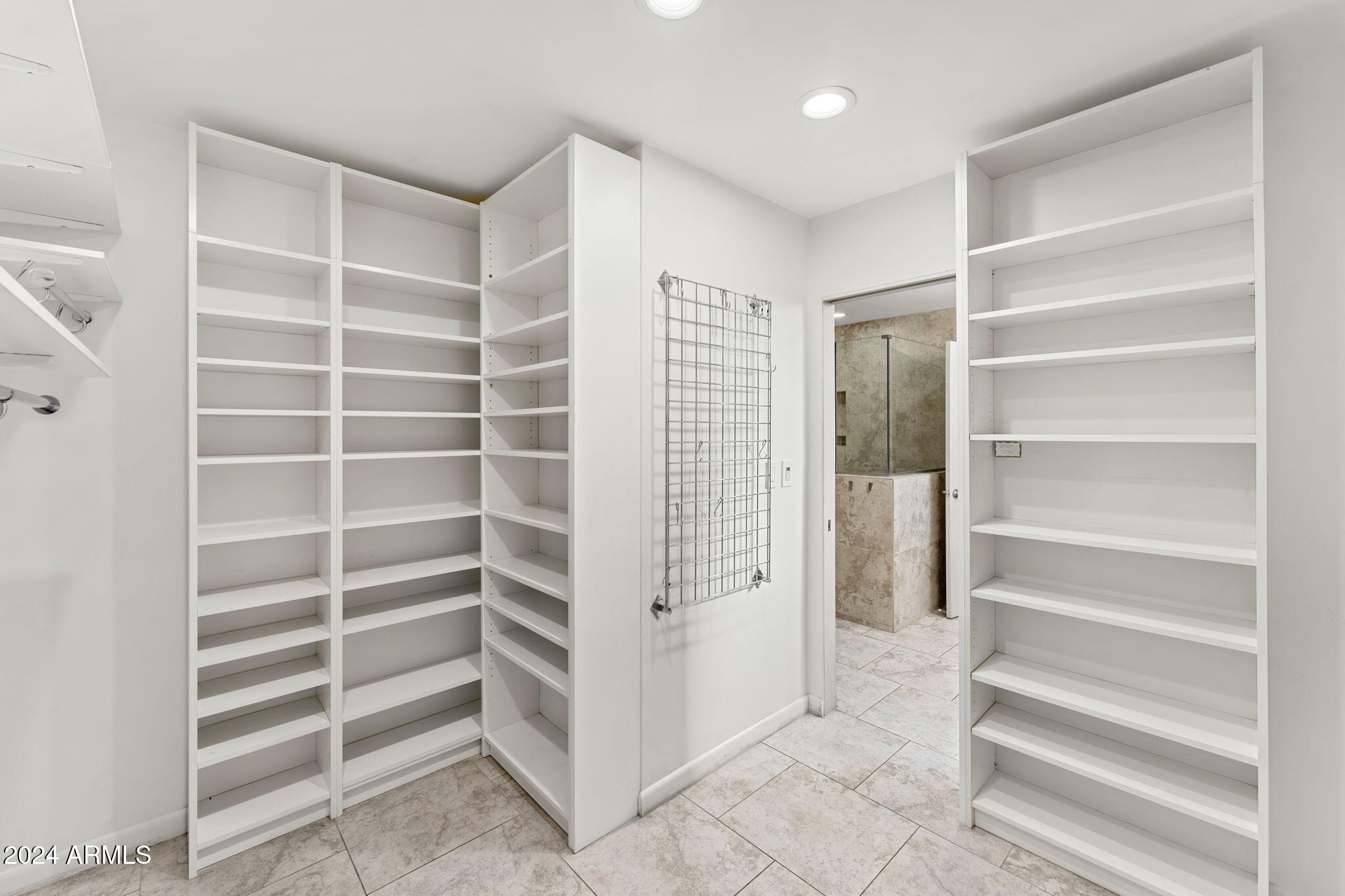 7385 E PLEASANT Run