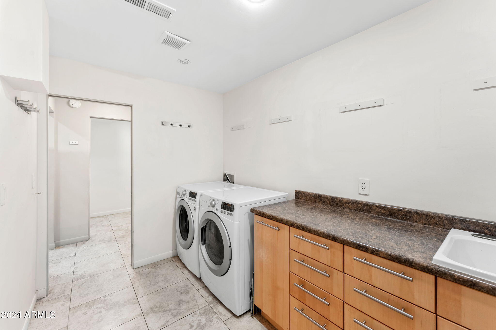 7385 E PLEASANT Run