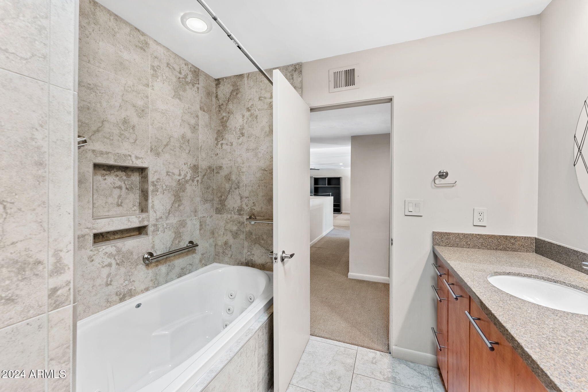 7385 E PLEASANT Run