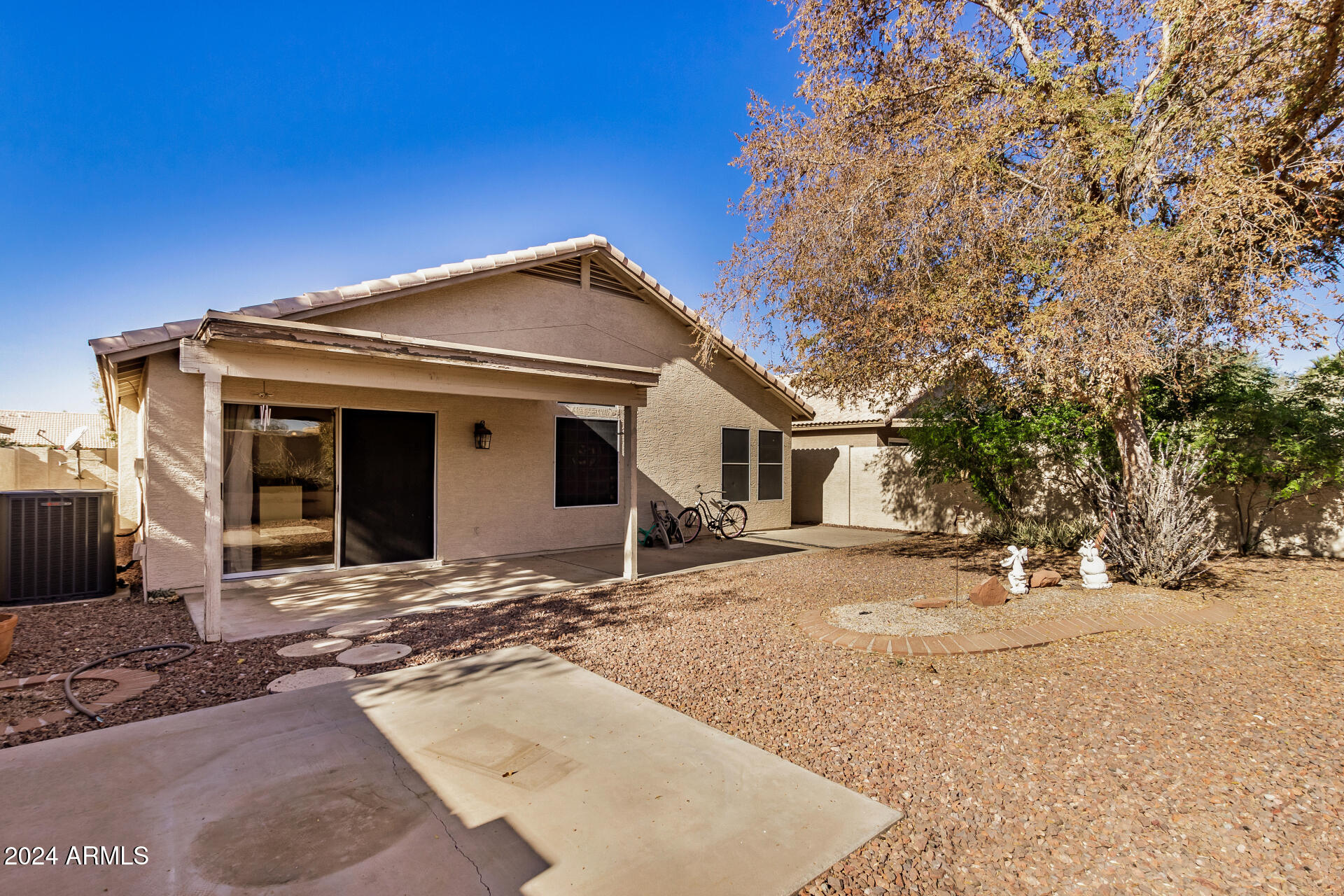 131 N DEL PUEBLO Place