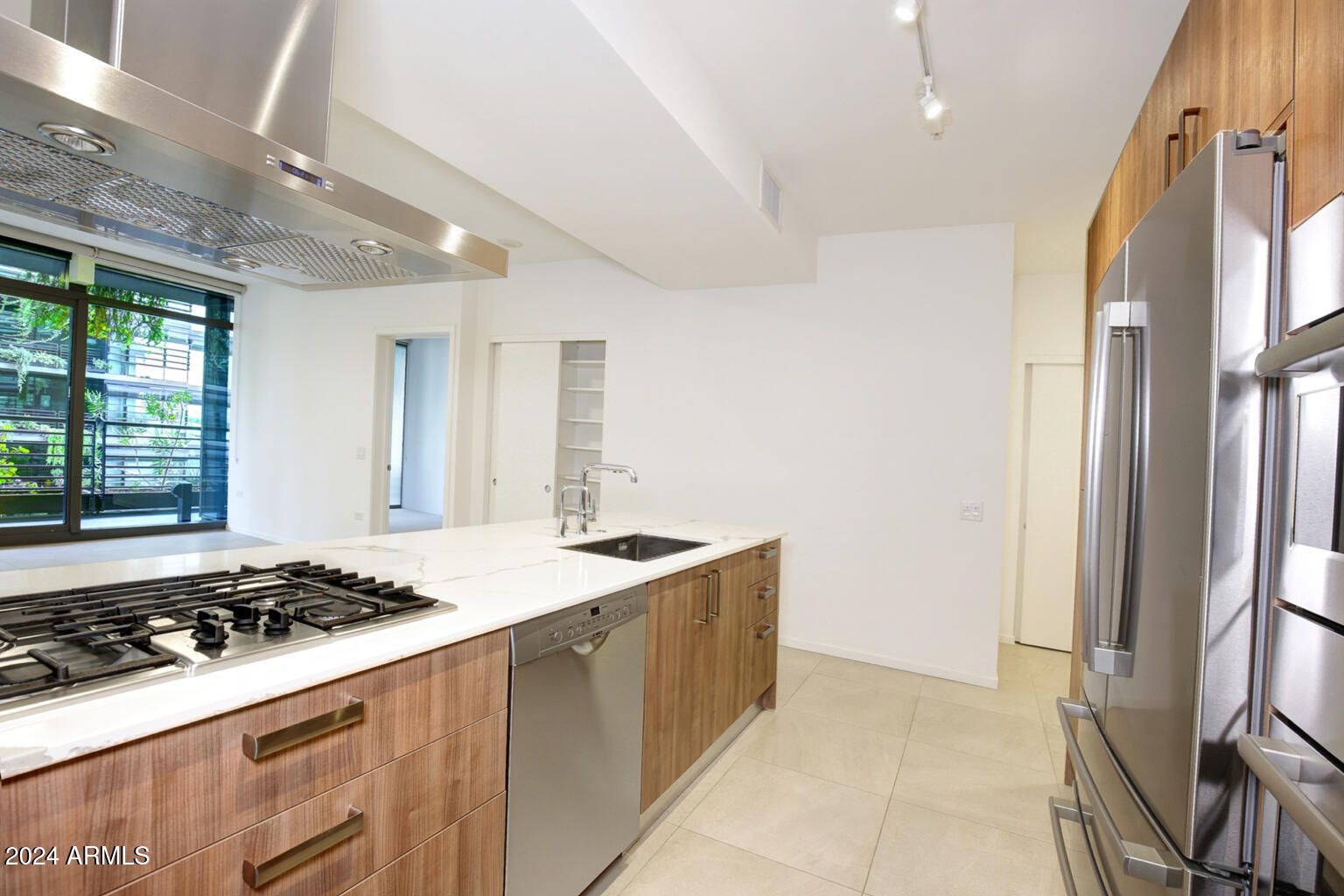 7120 E KIERLAND Boulevard, 520