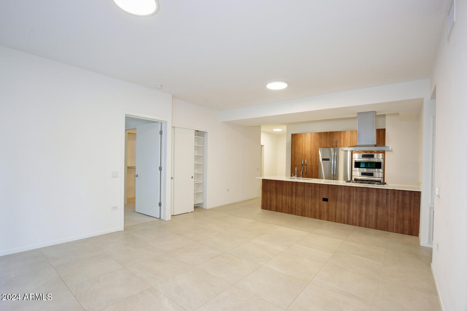 7120 E KIERLAND Boulevard, 520