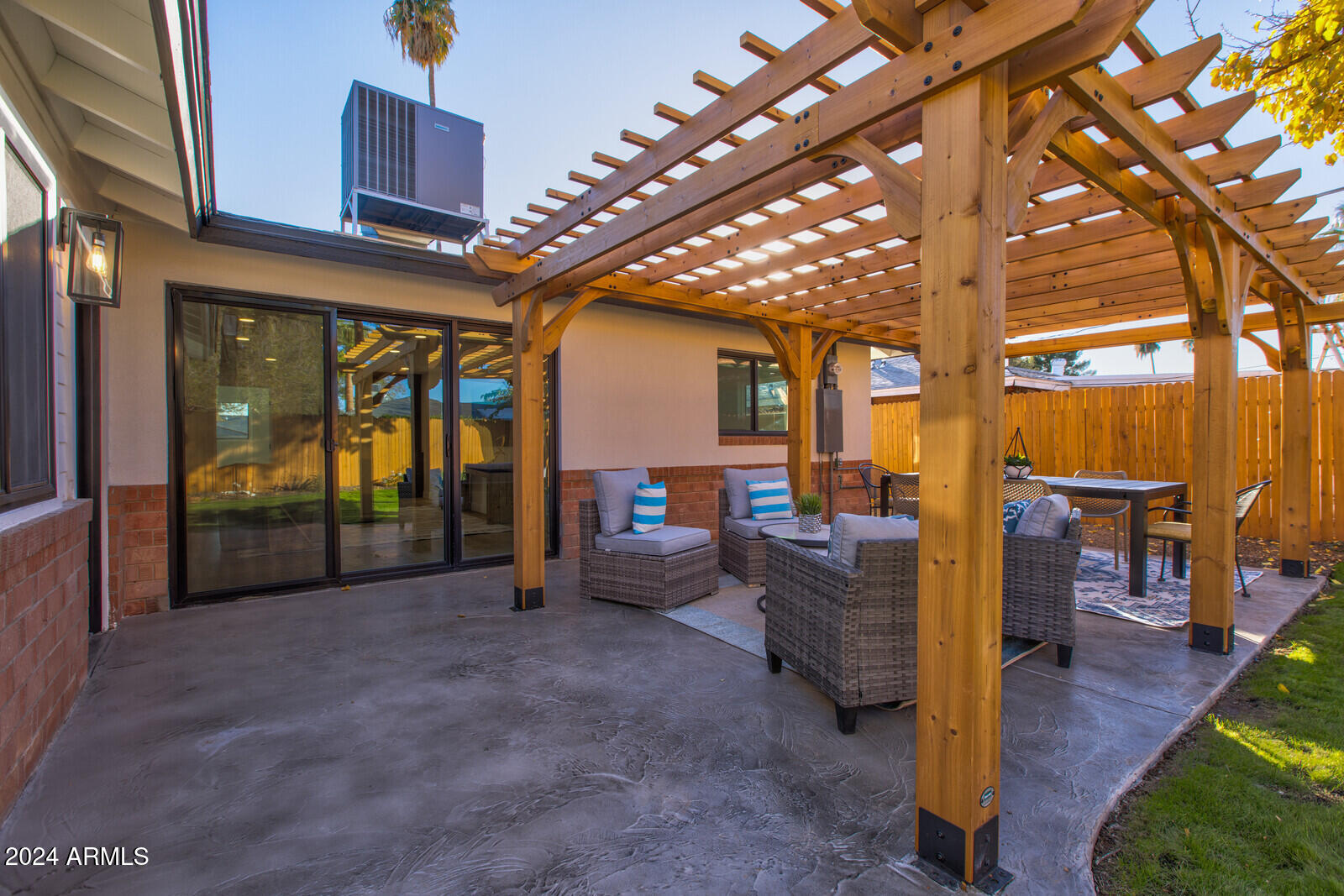 1930 E RANCHO Drive