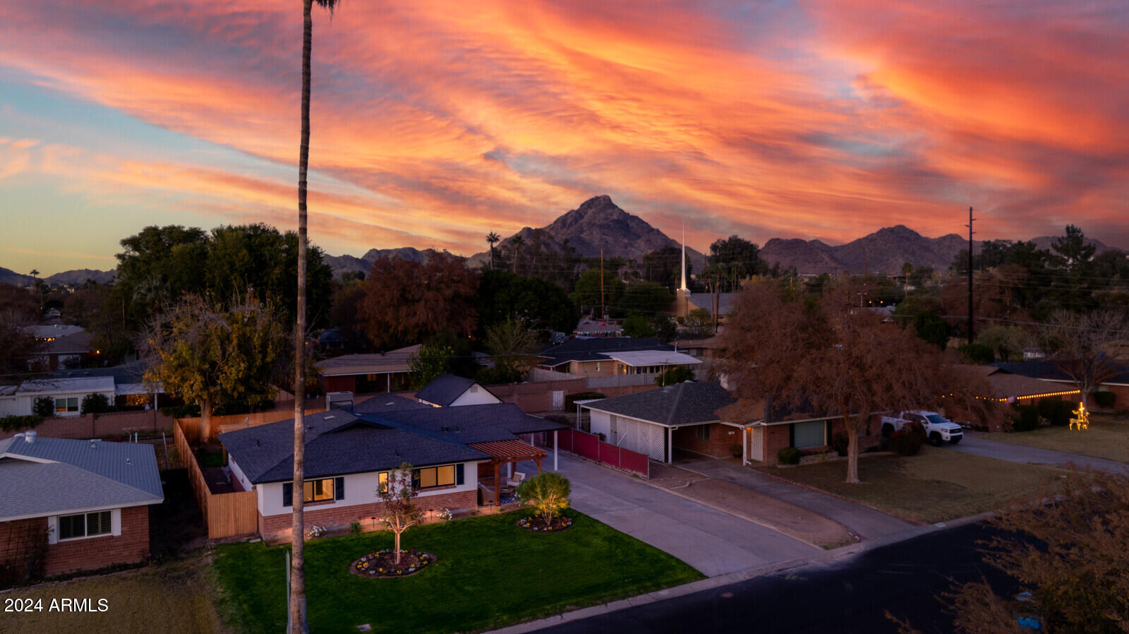 1930 E RANCHO Drive