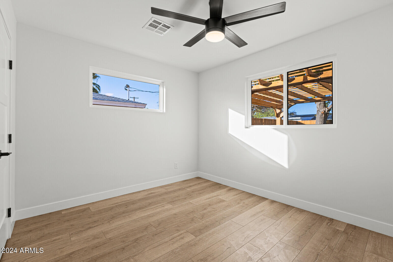 1930 E RANCHO Drive