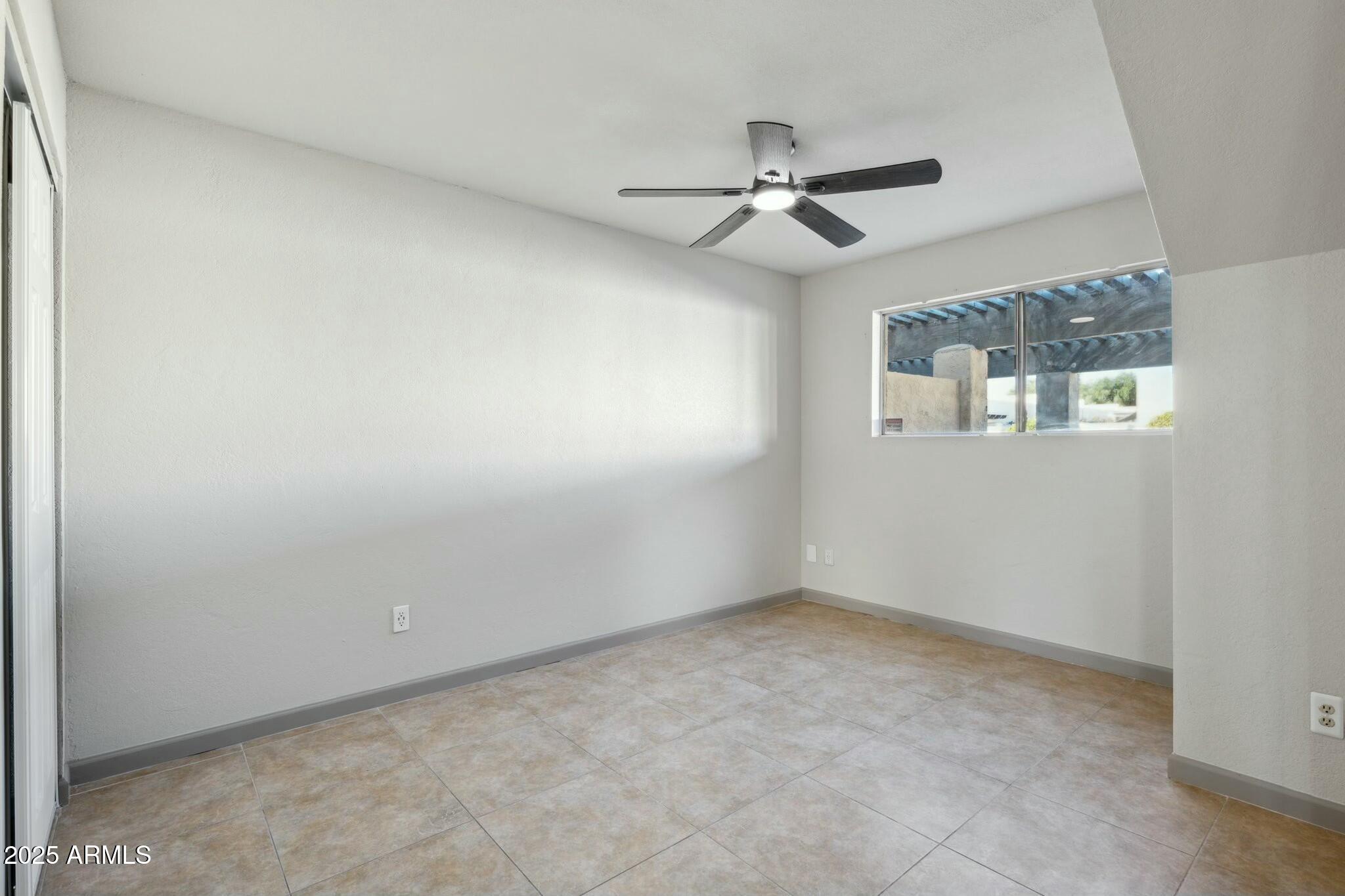 2227 E CATALINA Drive