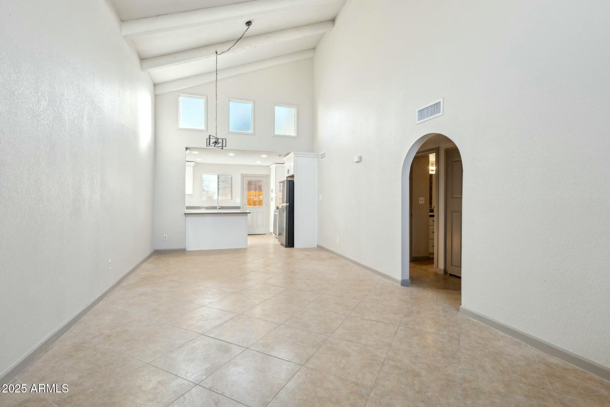 2227 E CATALINA Drive