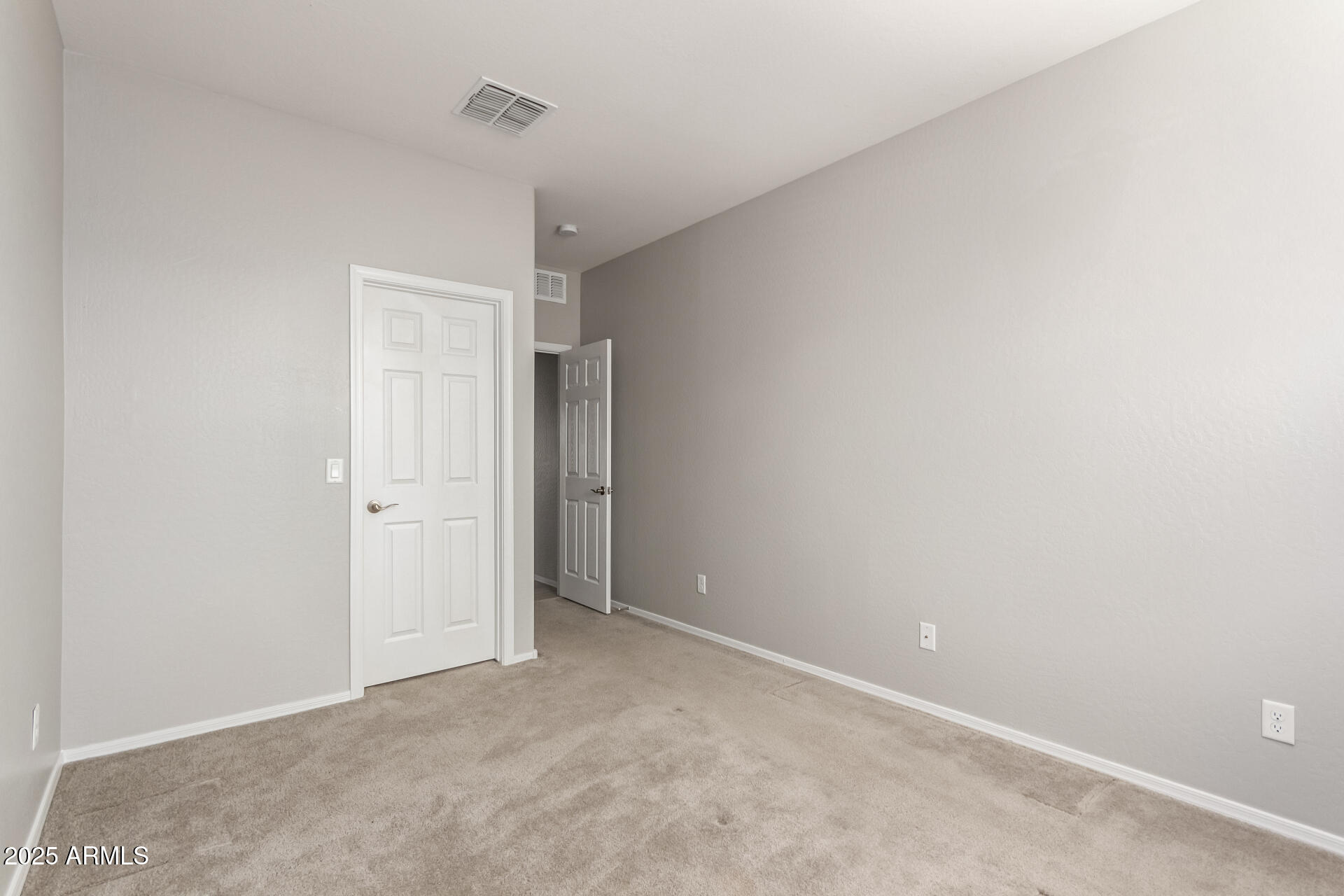 1154 W LOWELL Drive