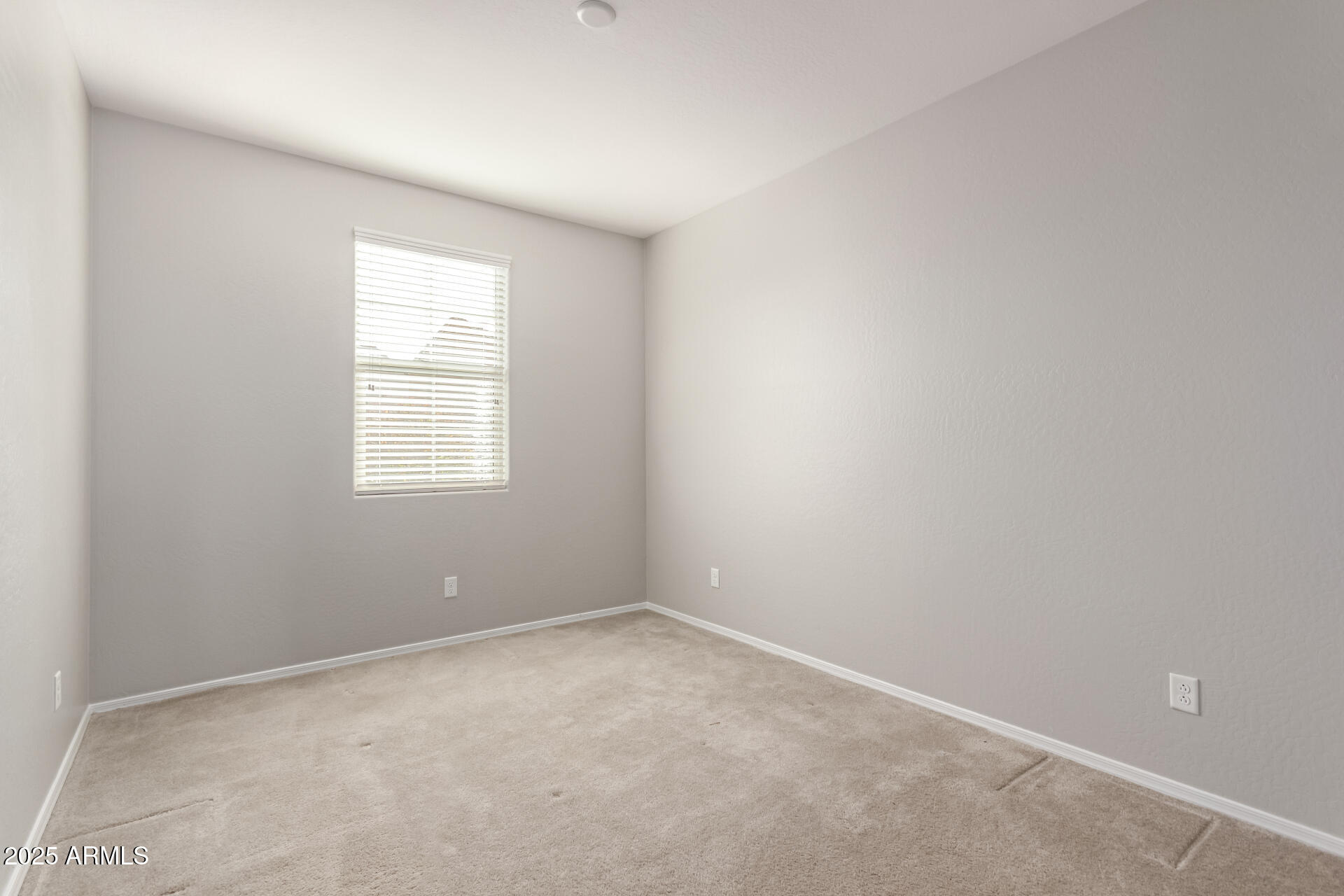 1154 W LOWELL Drive