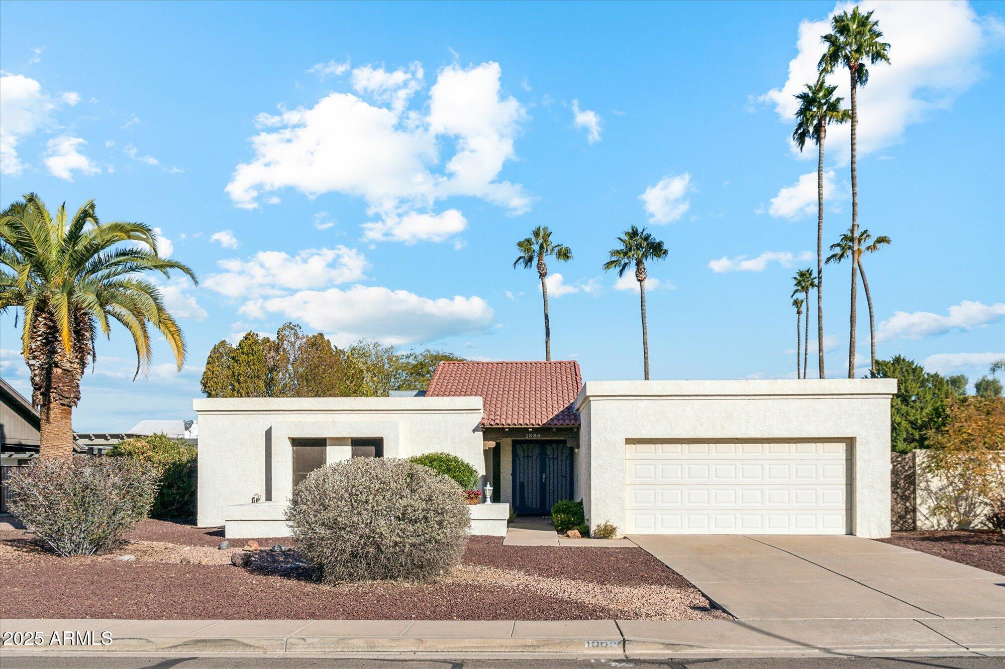 1886 E BENDIX Drive