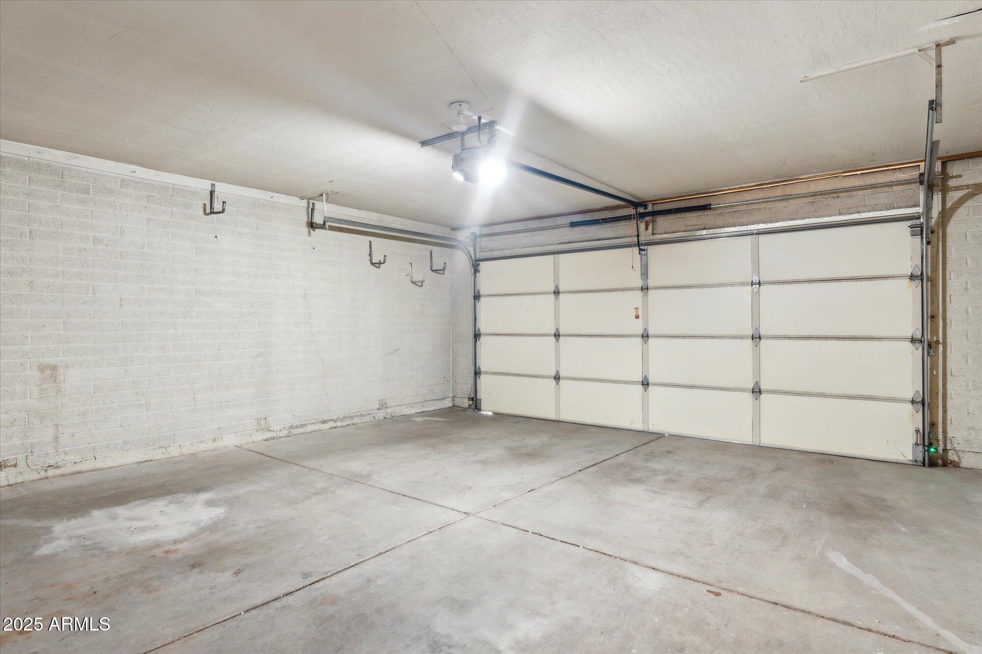 1886 E BENDIX Drive
