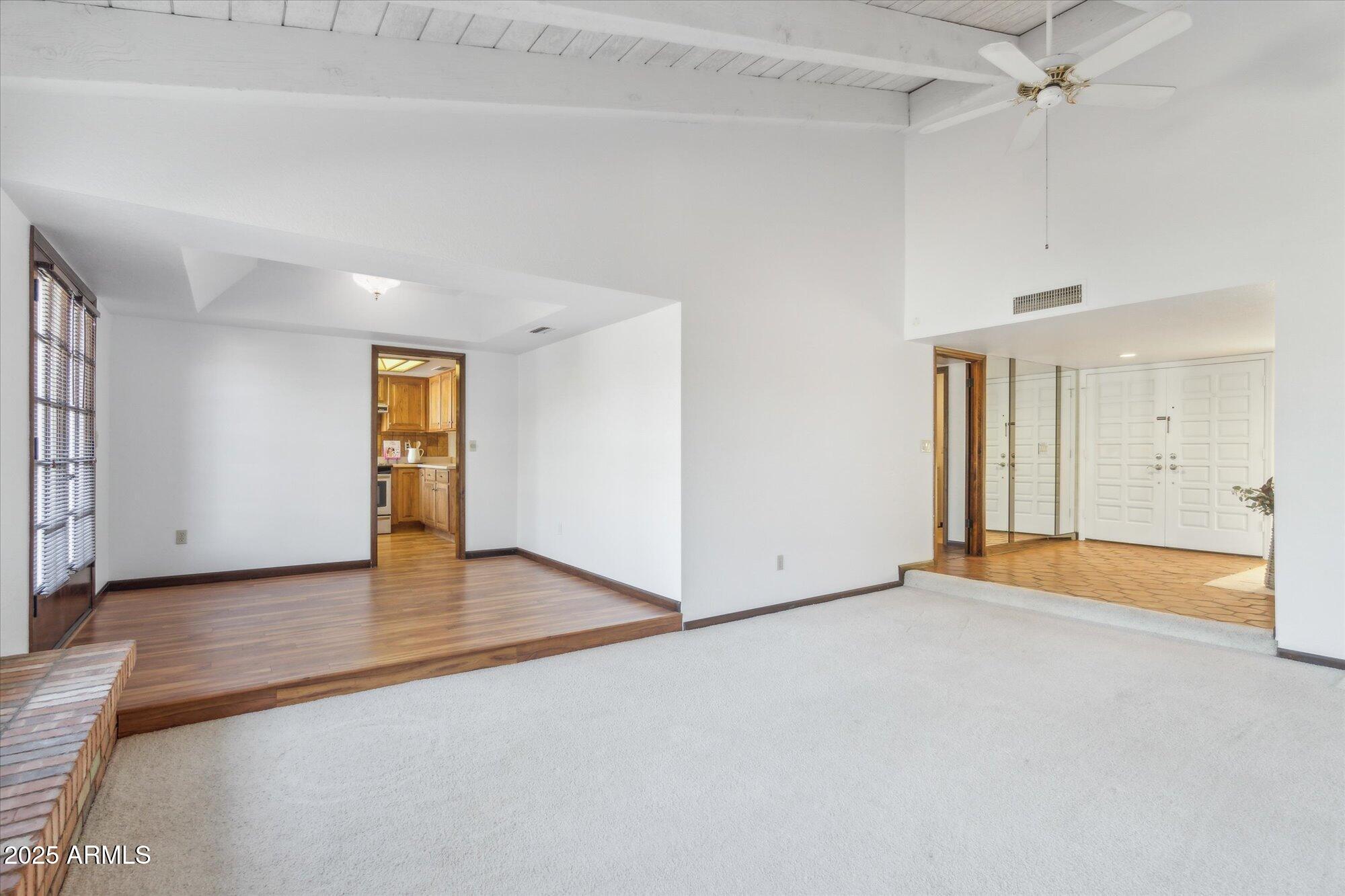 1886 E BENDIX Drive
