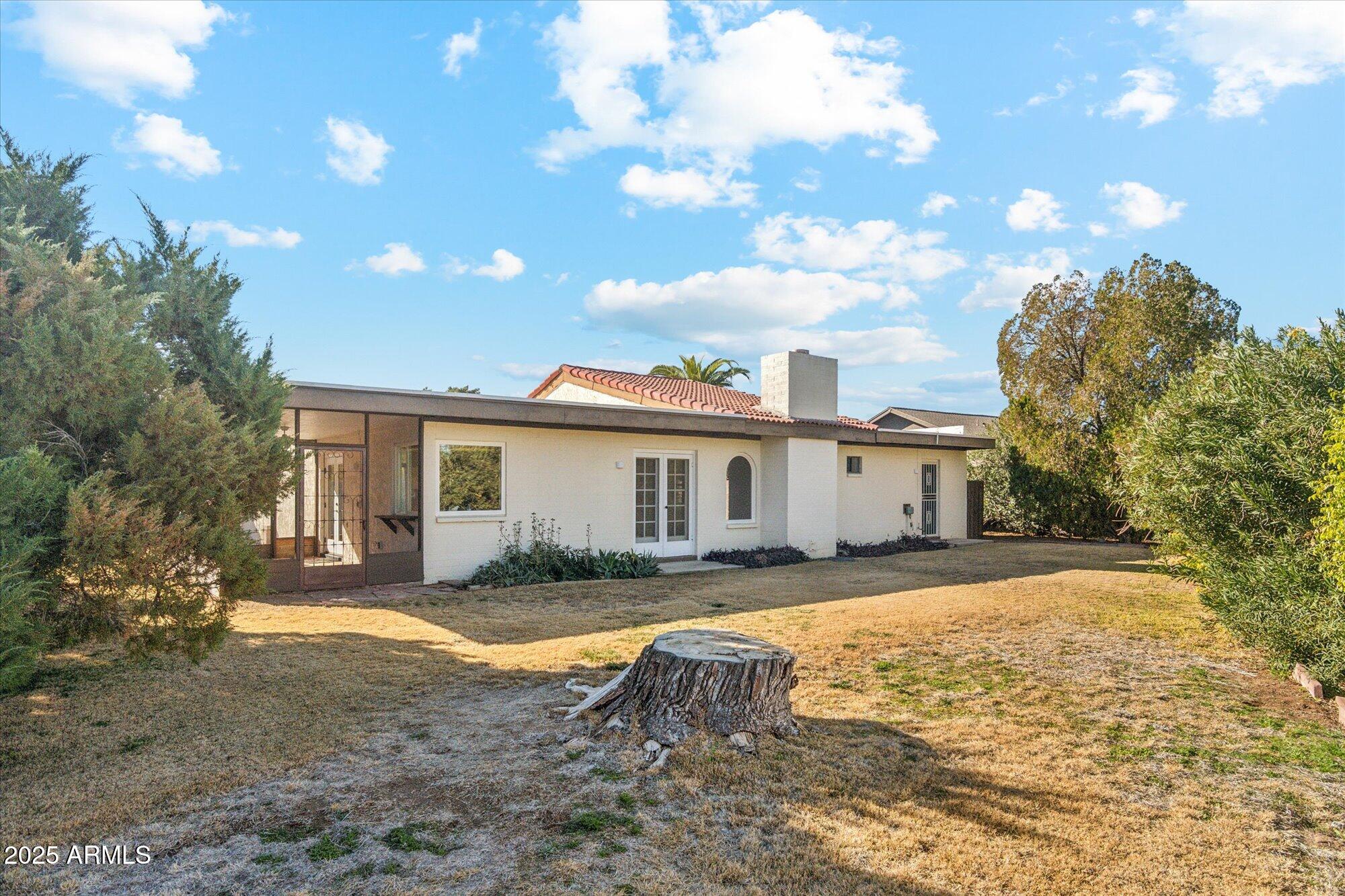 1886 E BENDIX Drive