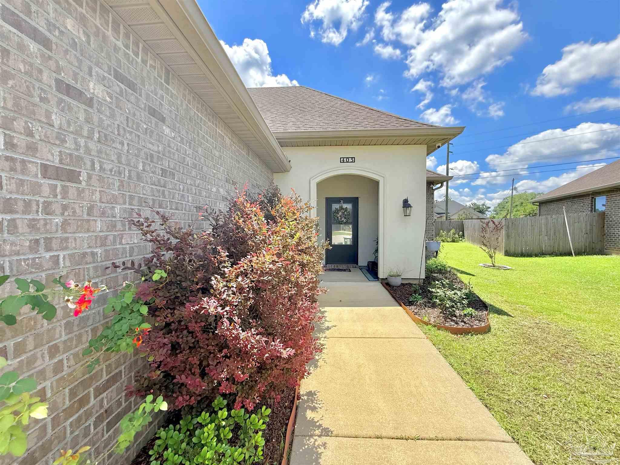 405 Waterbury Ct