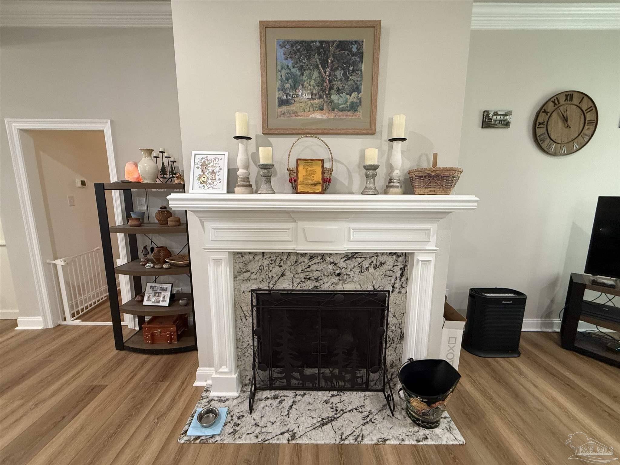 405 Waterbury Ct