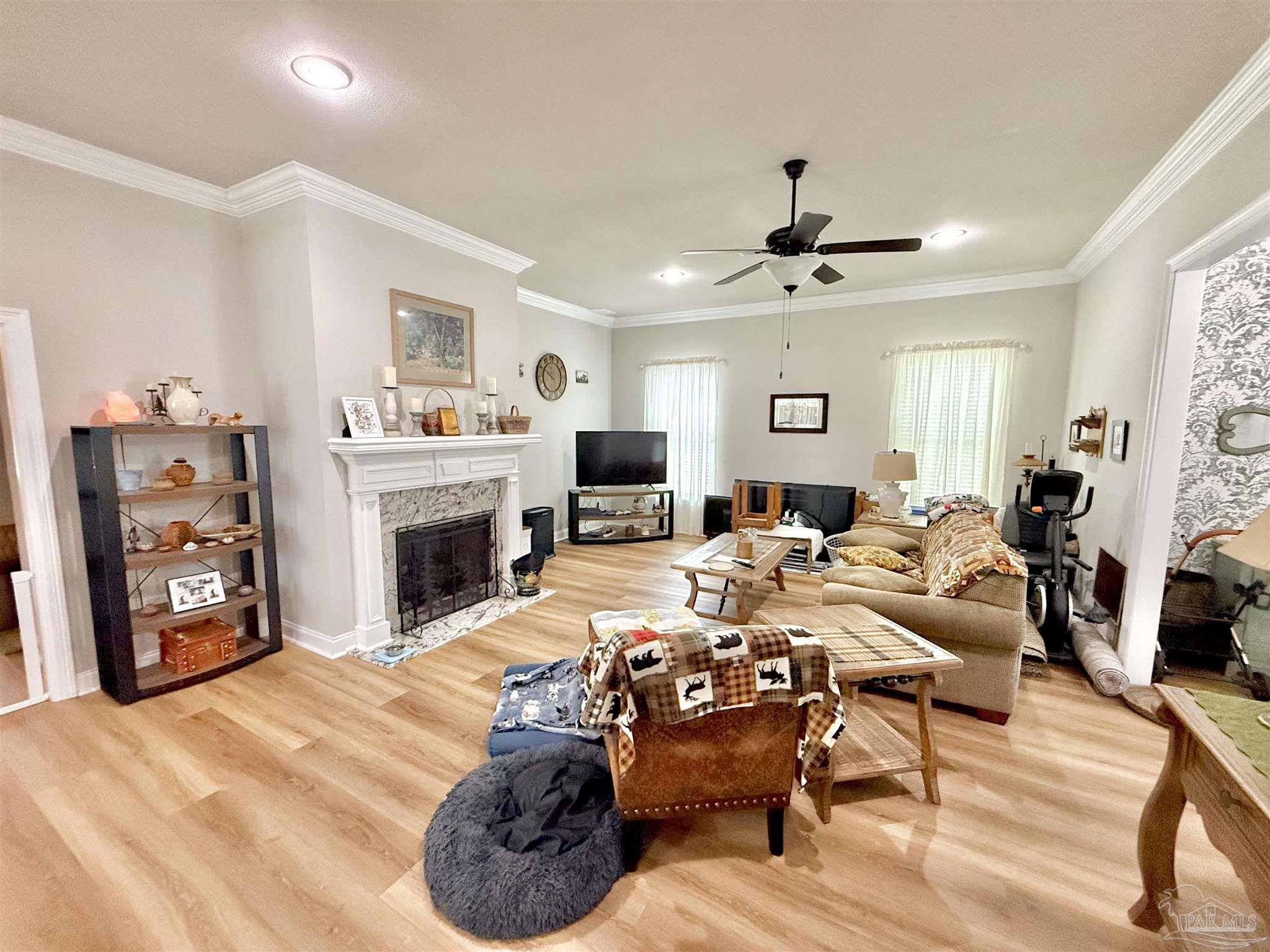 405 Waterbury Ct