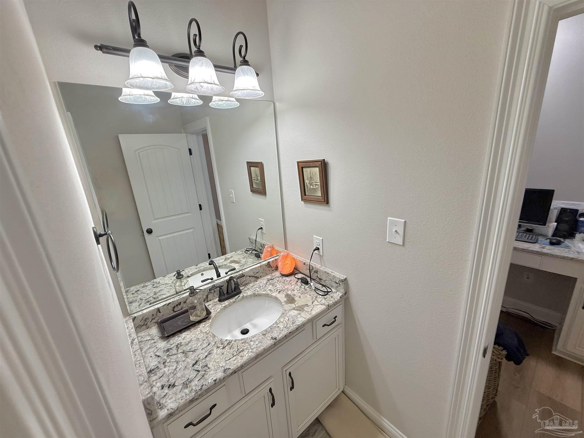 405 Waterbury Ct