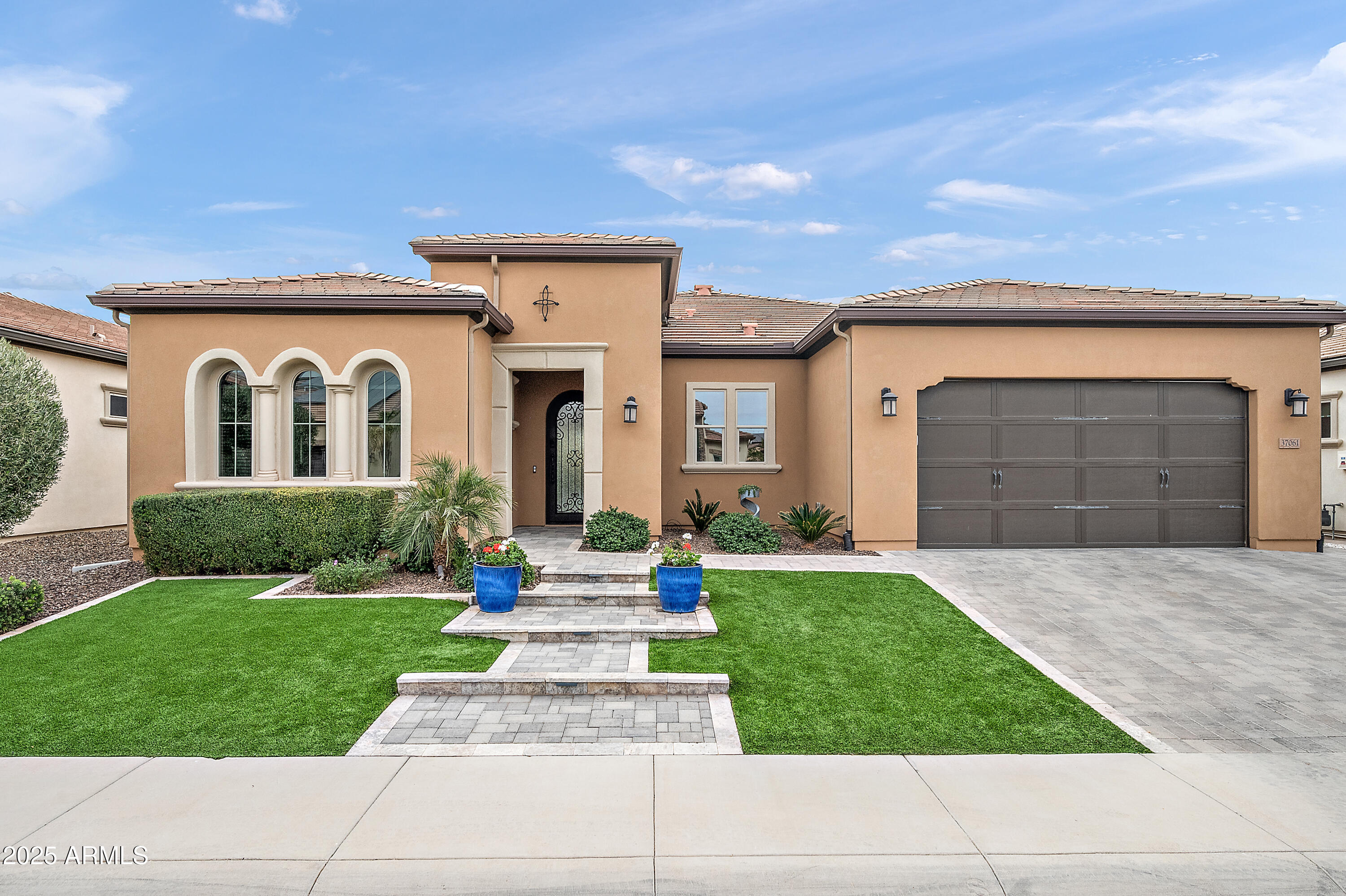 37061 N STONEWARE Drive