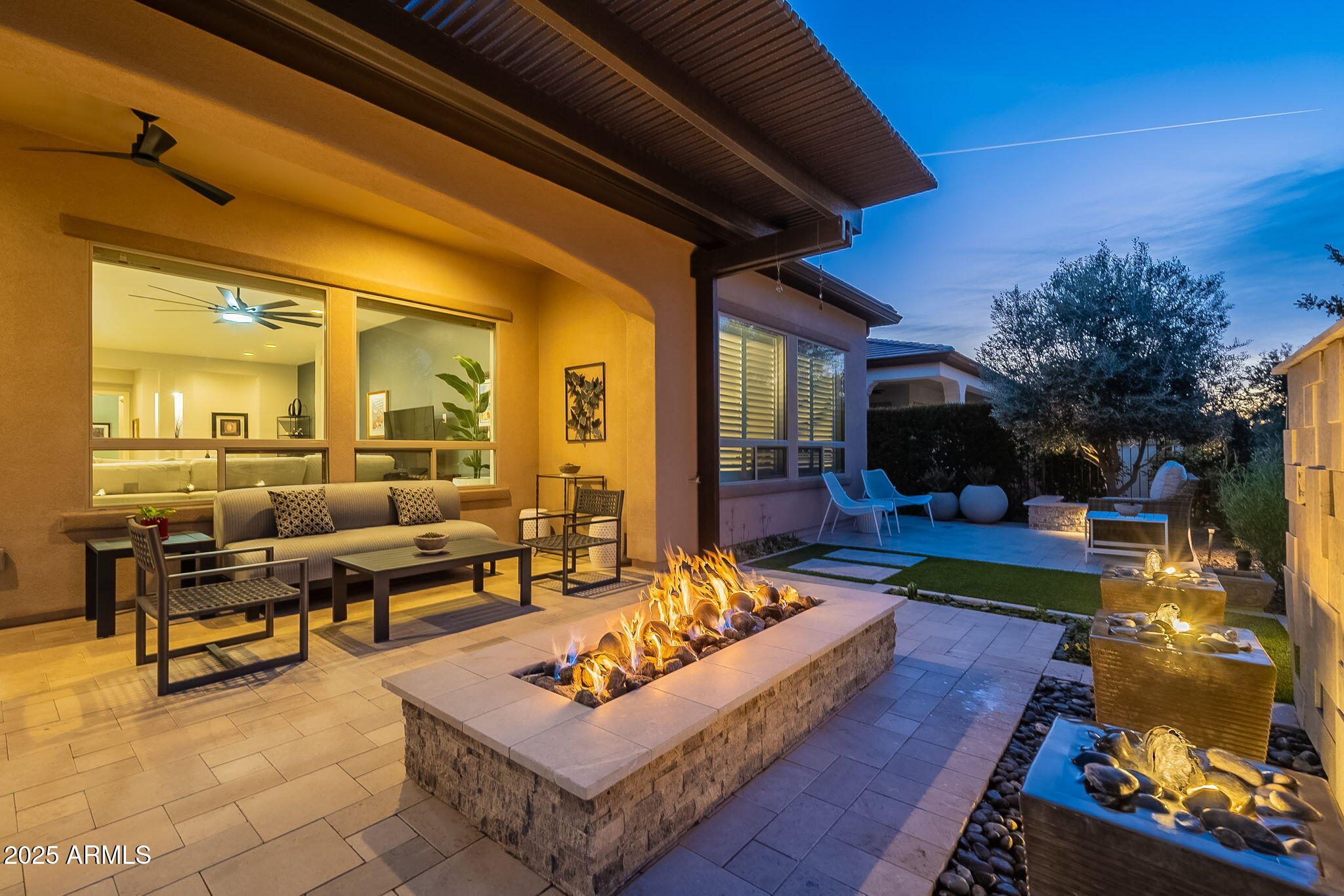 290 E TANGERINE Path