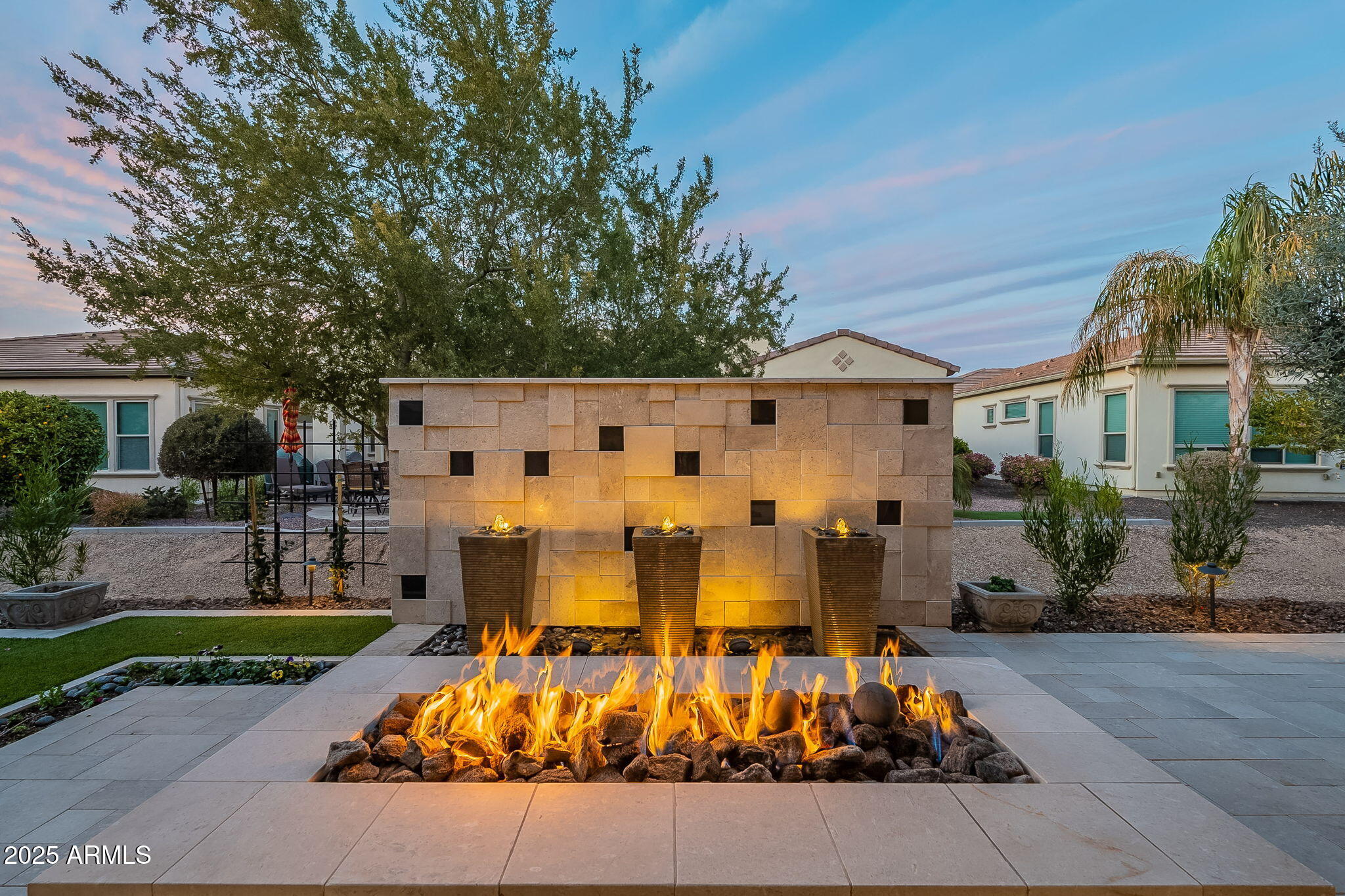 290 E TANGERINE Path