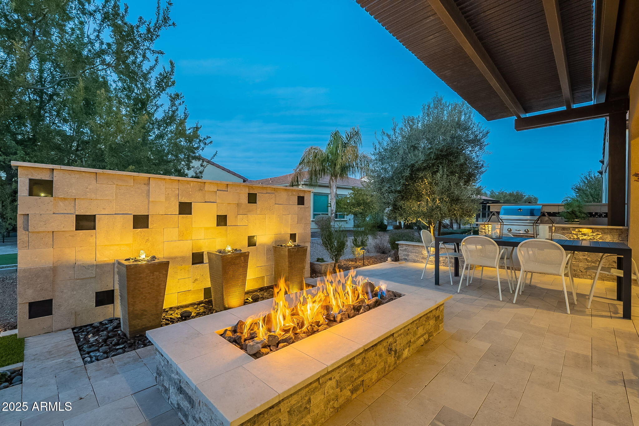 290 E TANGERINE Path