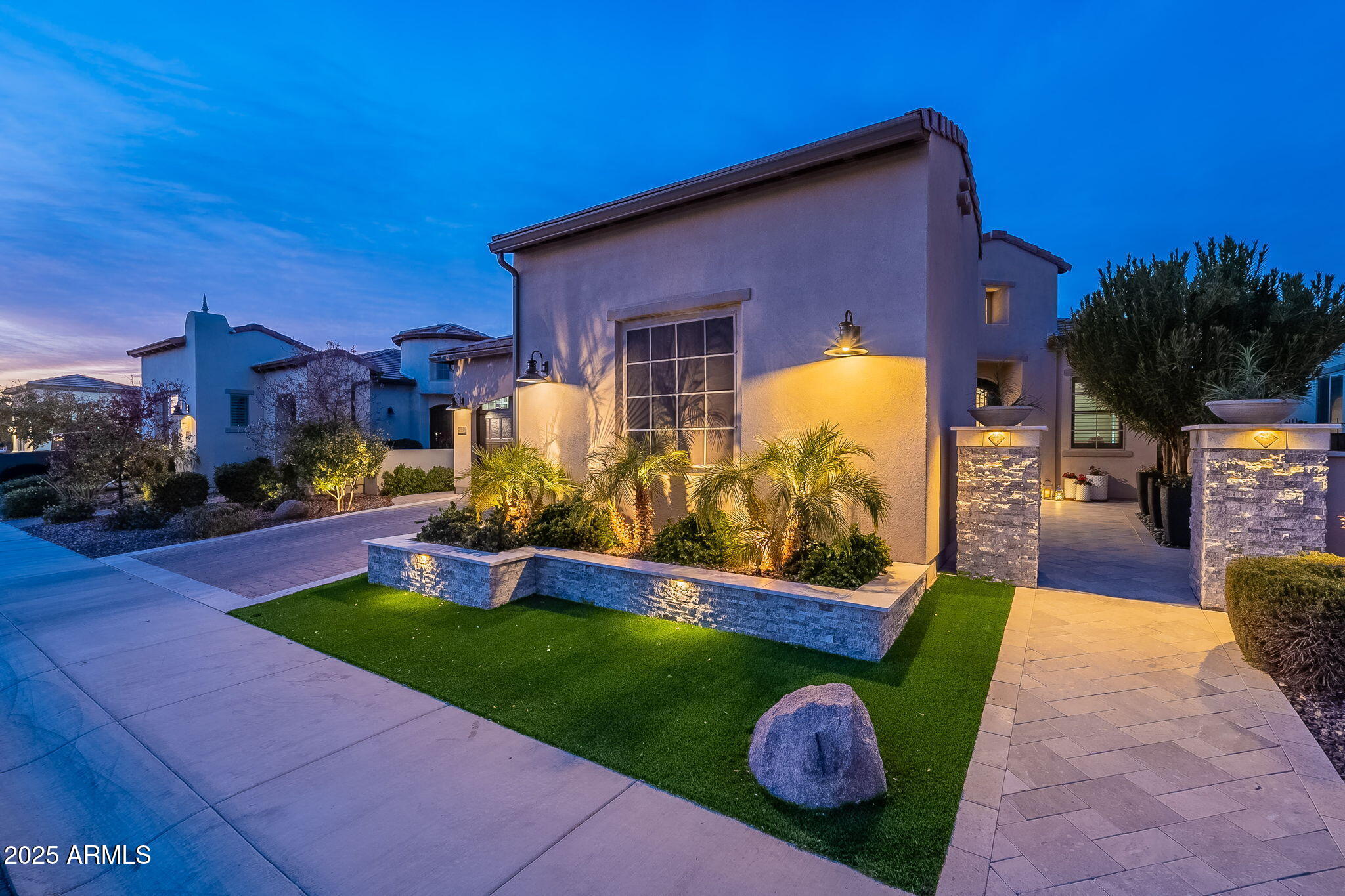 290 E TANGERINE Path