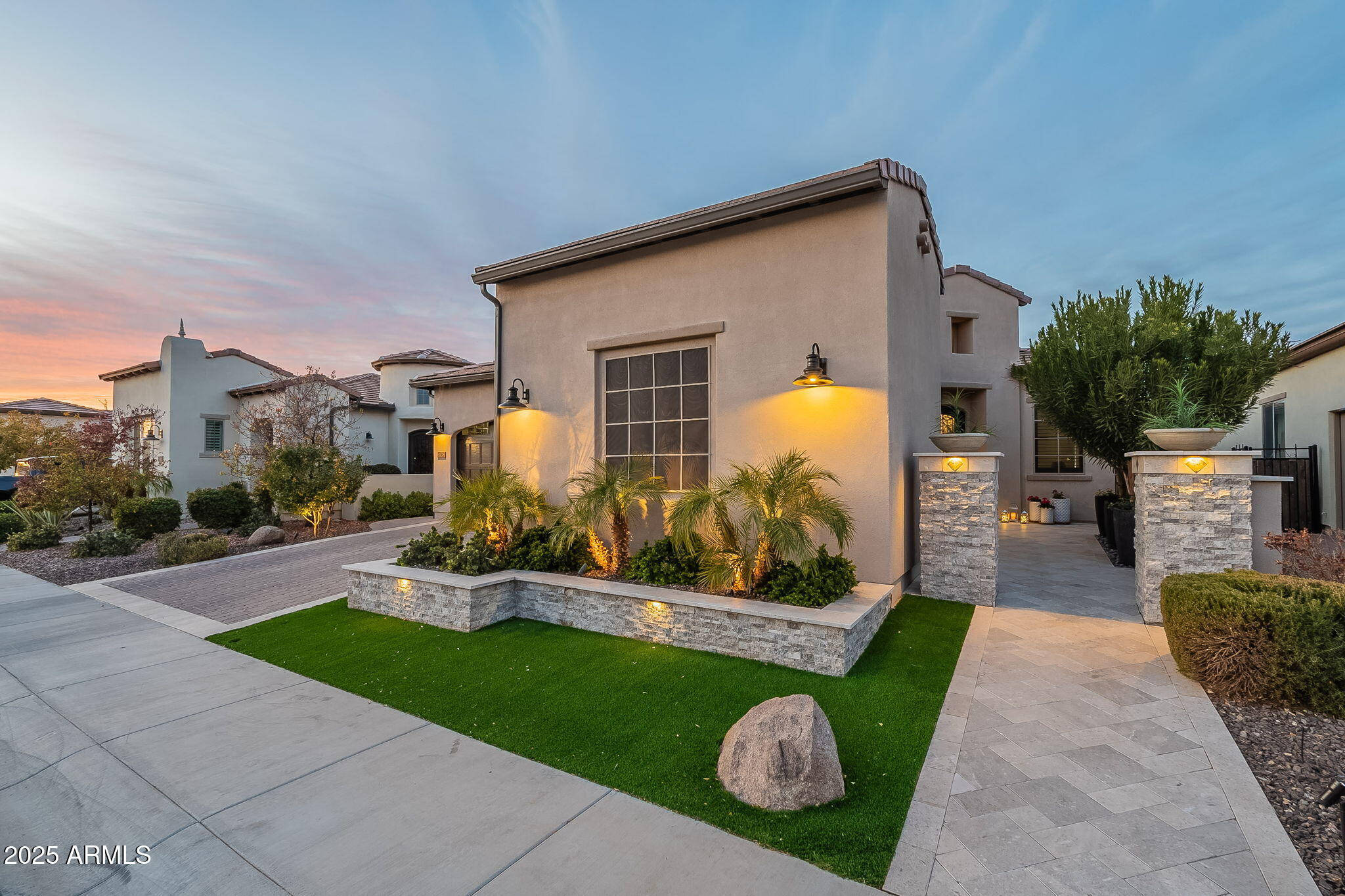 290 E TANGERINE Path