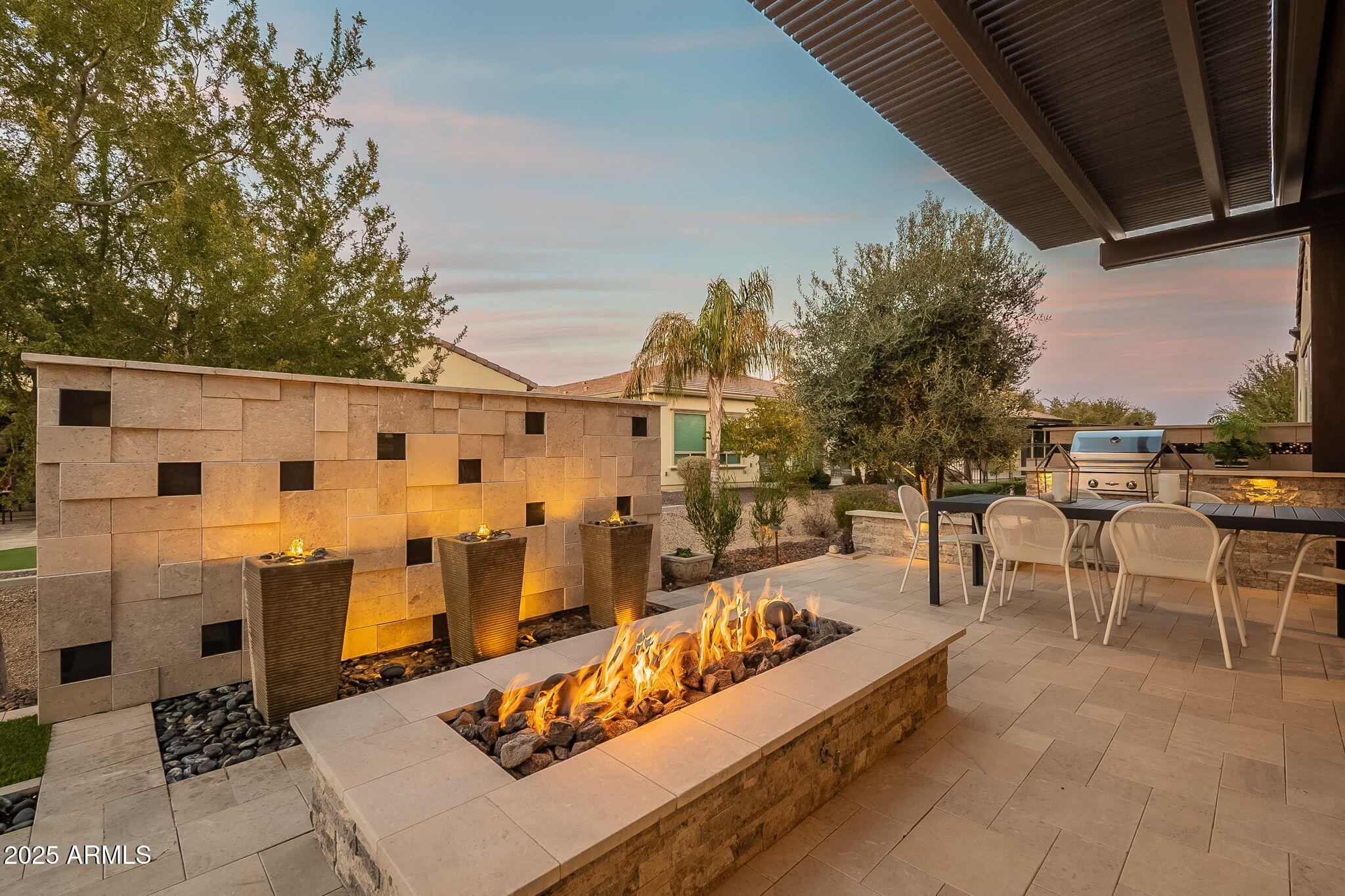290 E TANGERINE Path