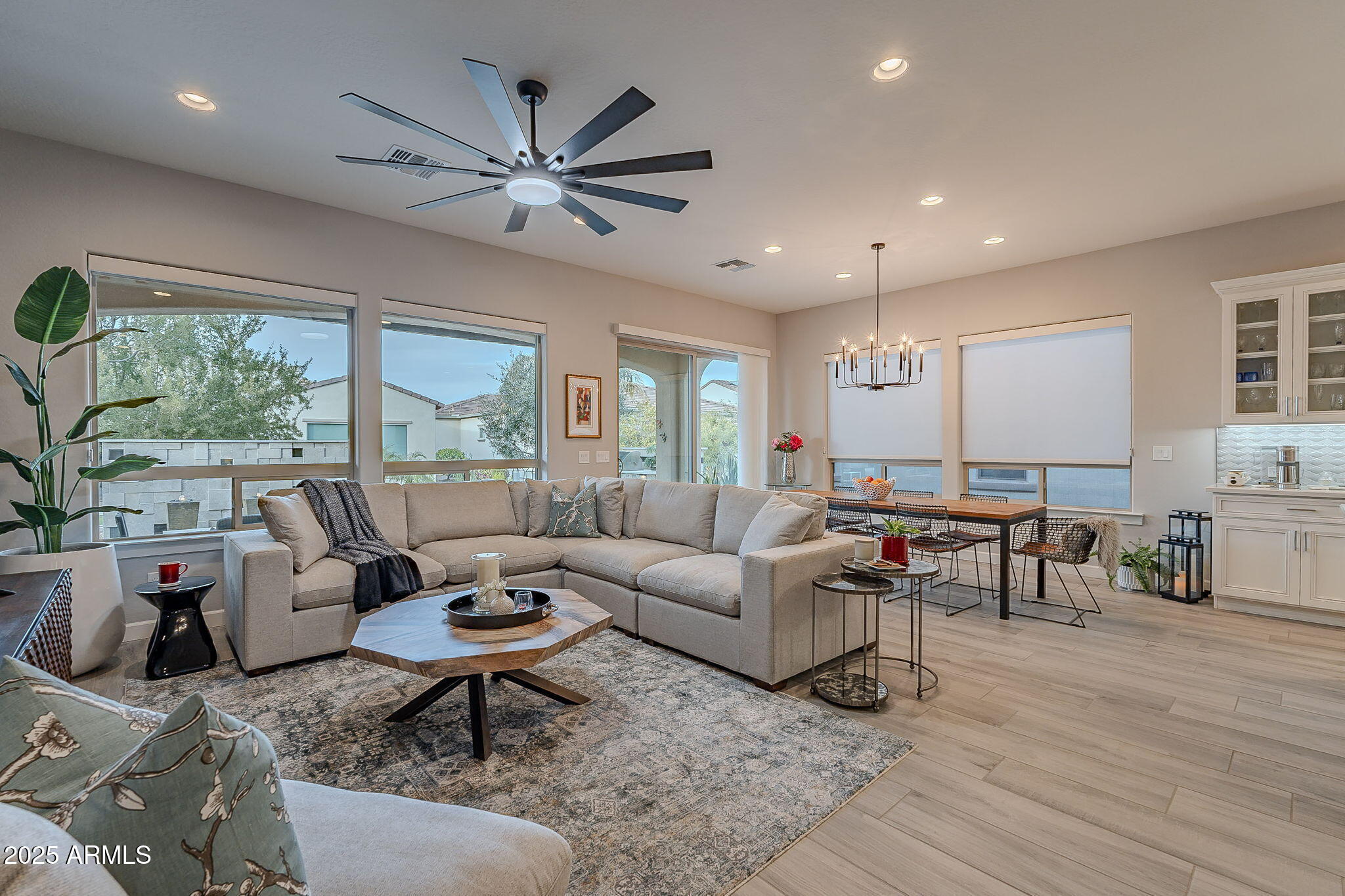 290 E TANGERINE Path