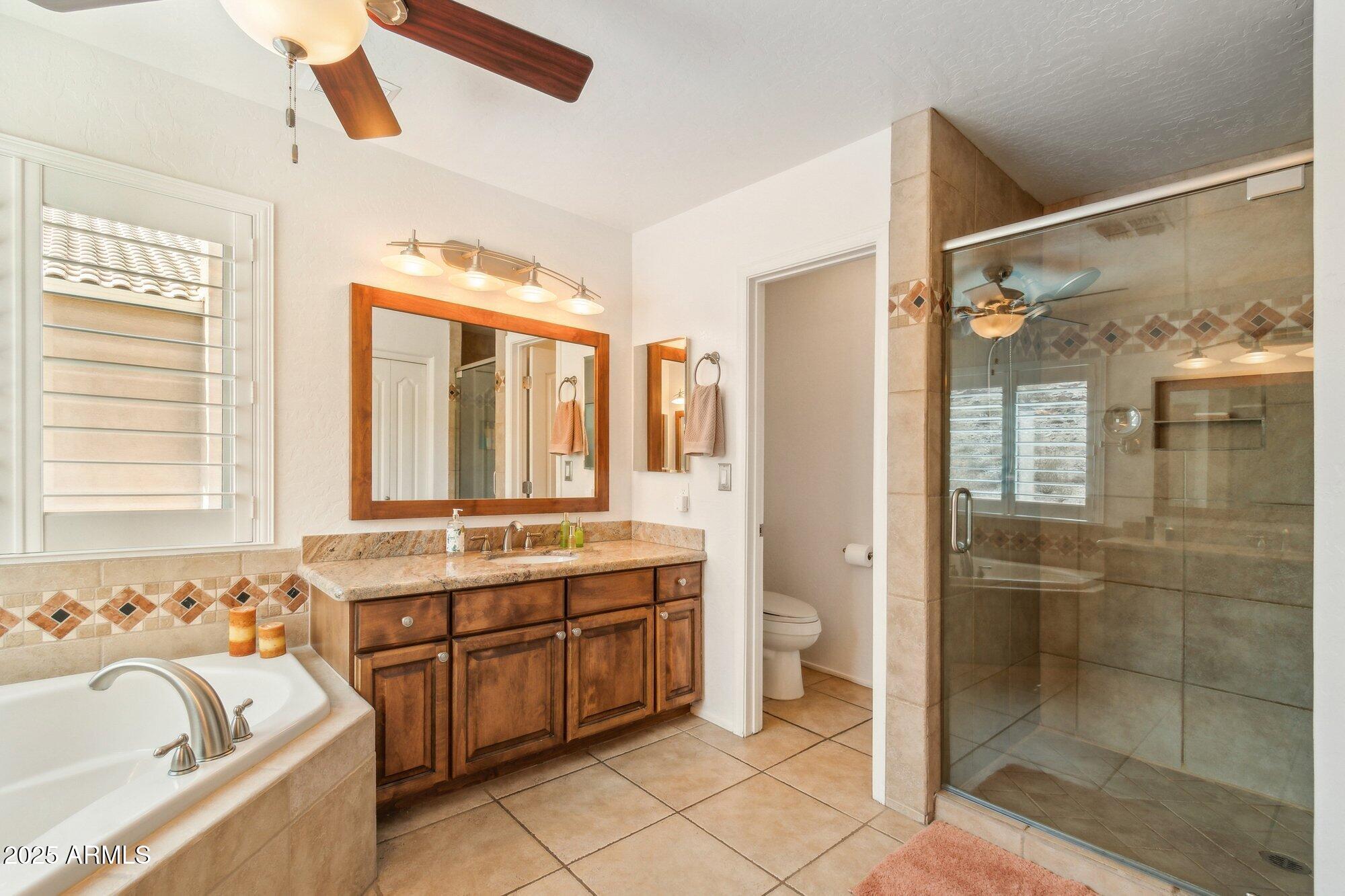 2249 E TAXIDEA Way
