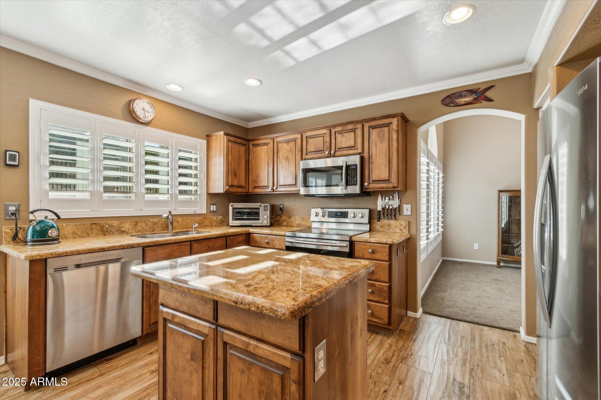2249 E TAXIDEA Way