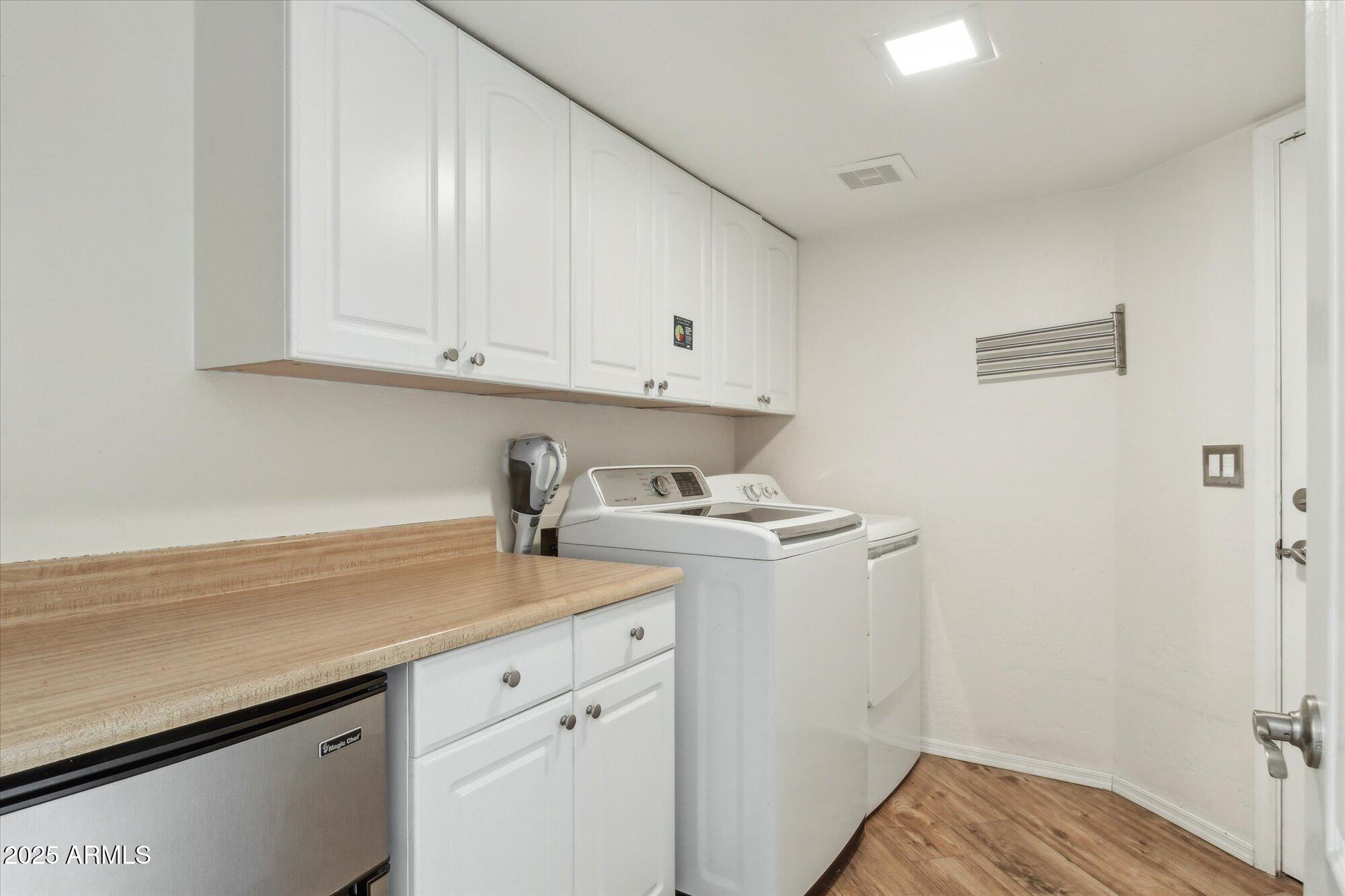 2249 E TAXIDEA Way