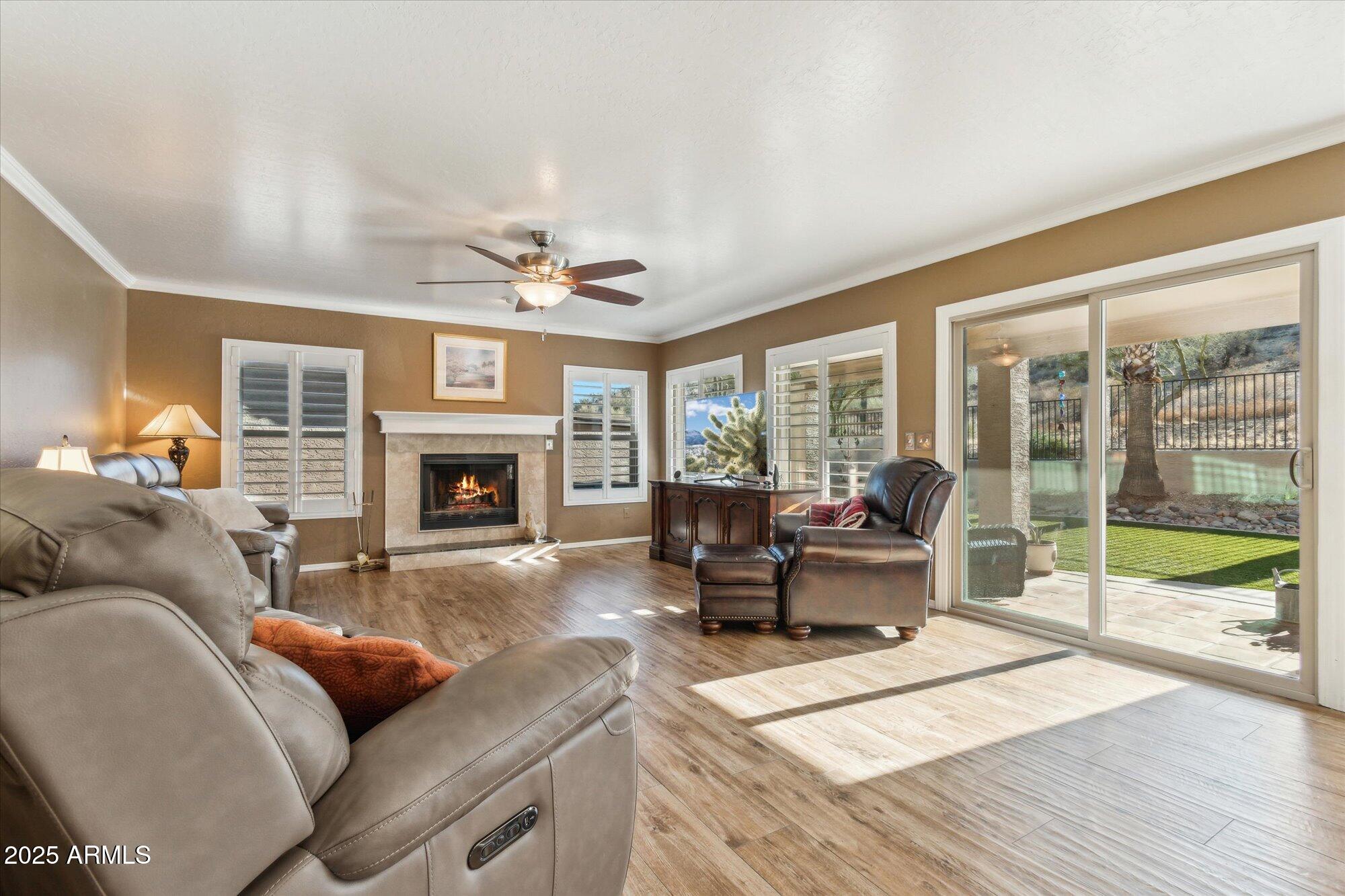 2249 E TAXIDEA Way