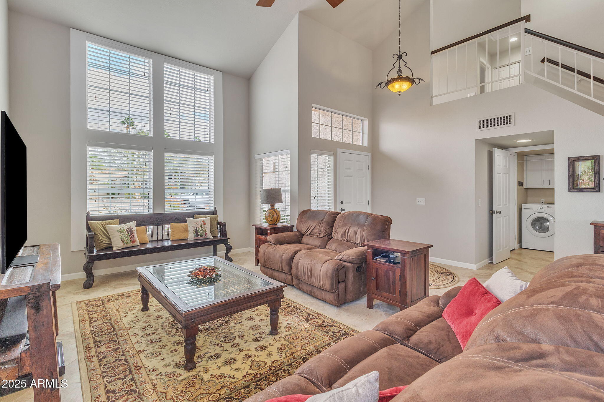 4028 N RANIER