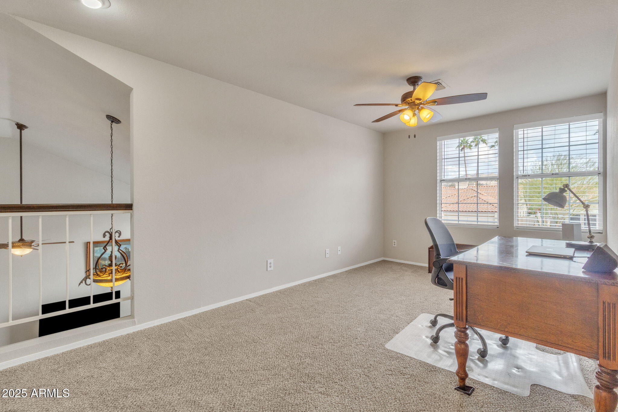 4028 N RANIER