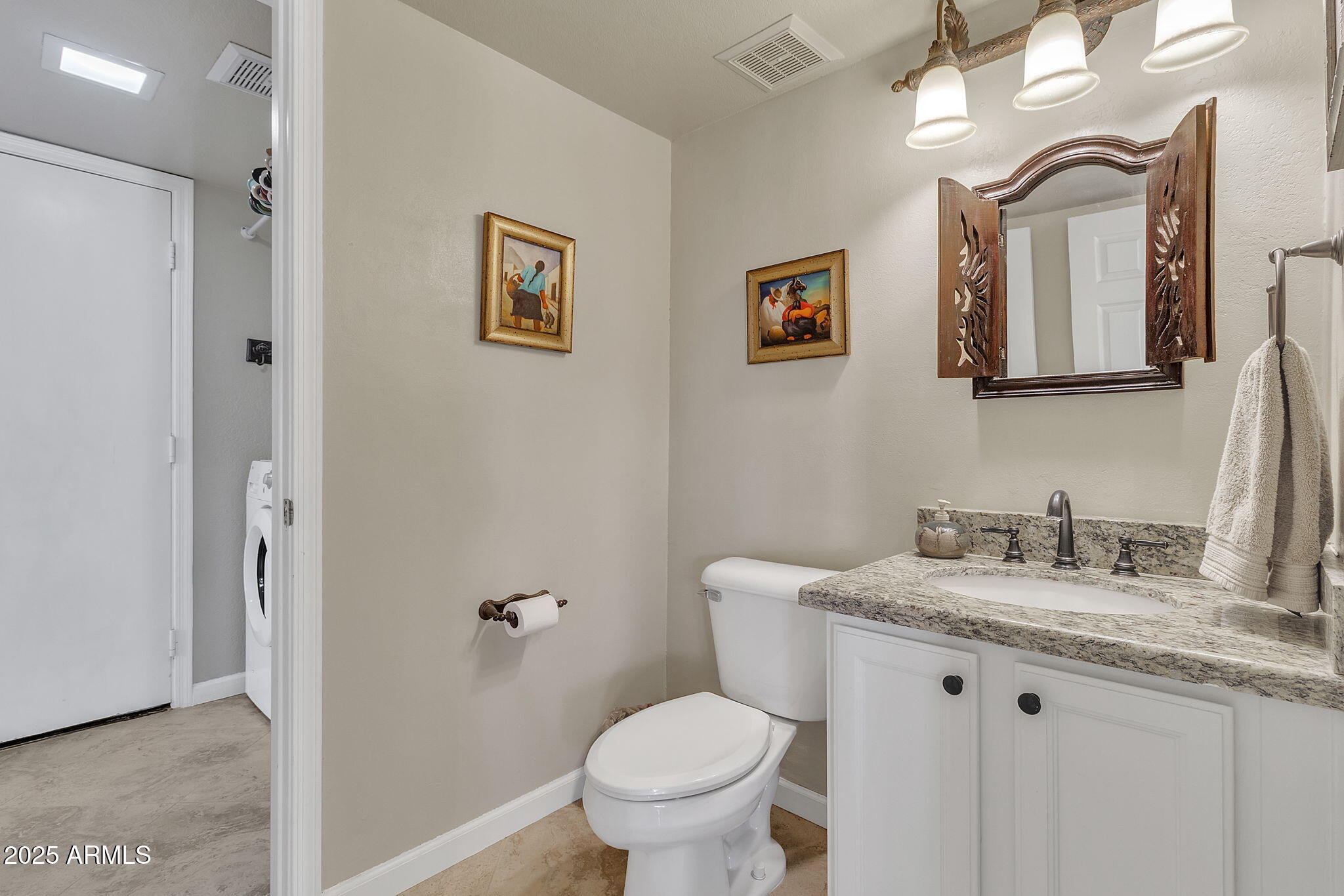 4028 N RANIER