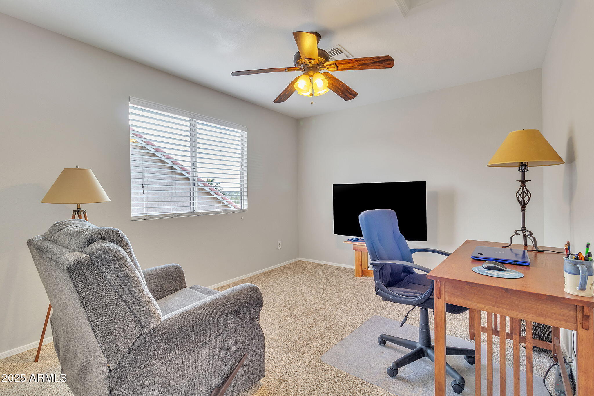 4028 N RANIER