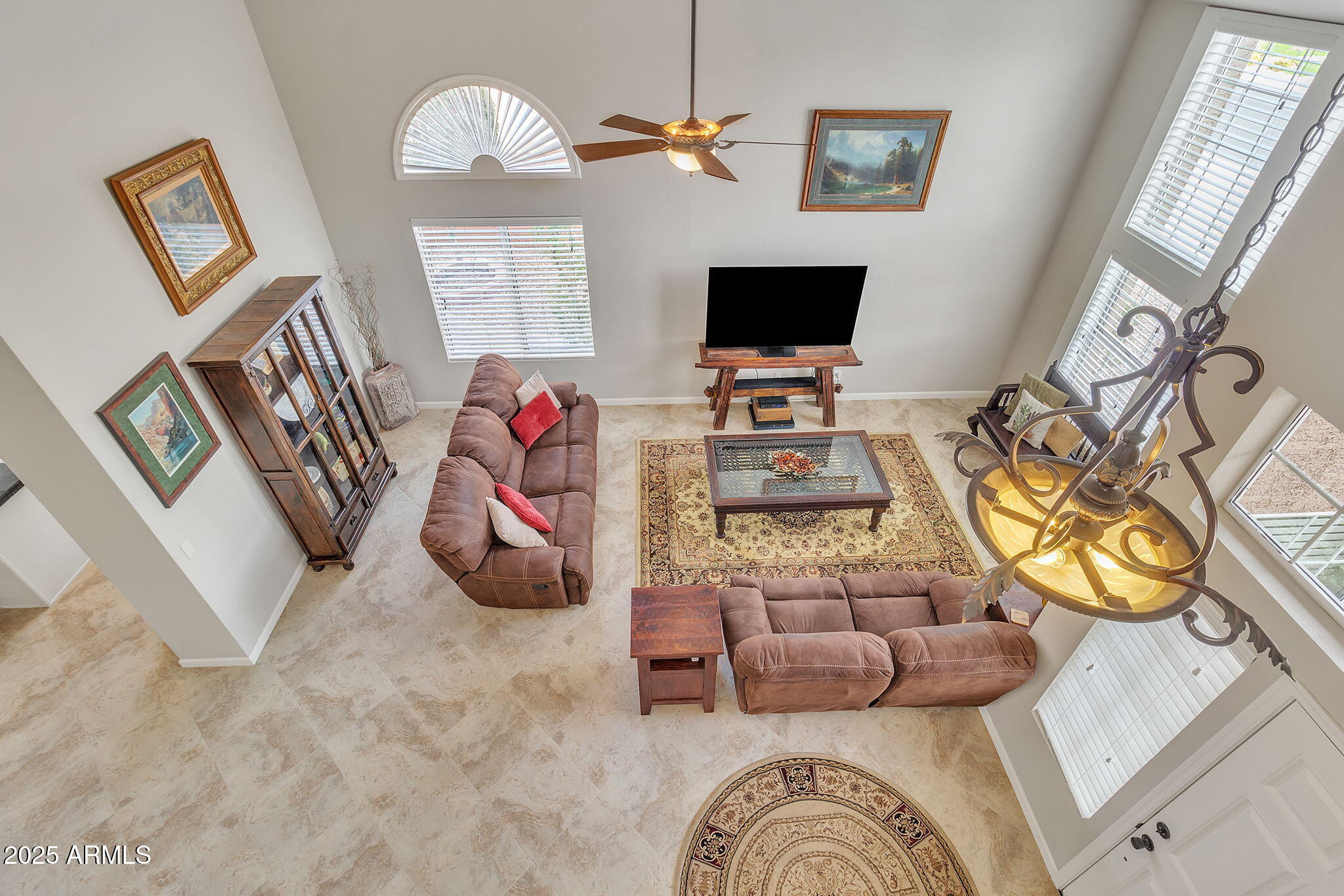 4028 N RANIER