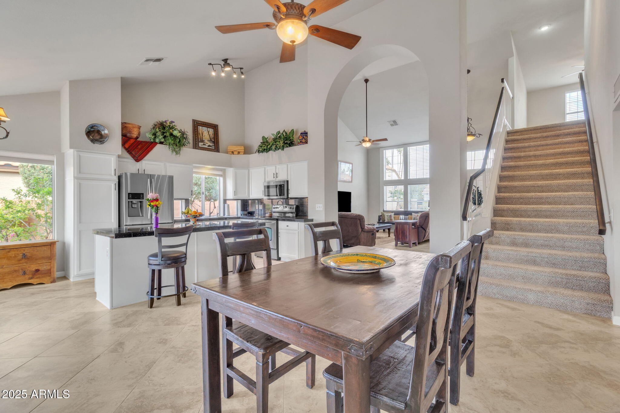 4028 N RANIER
