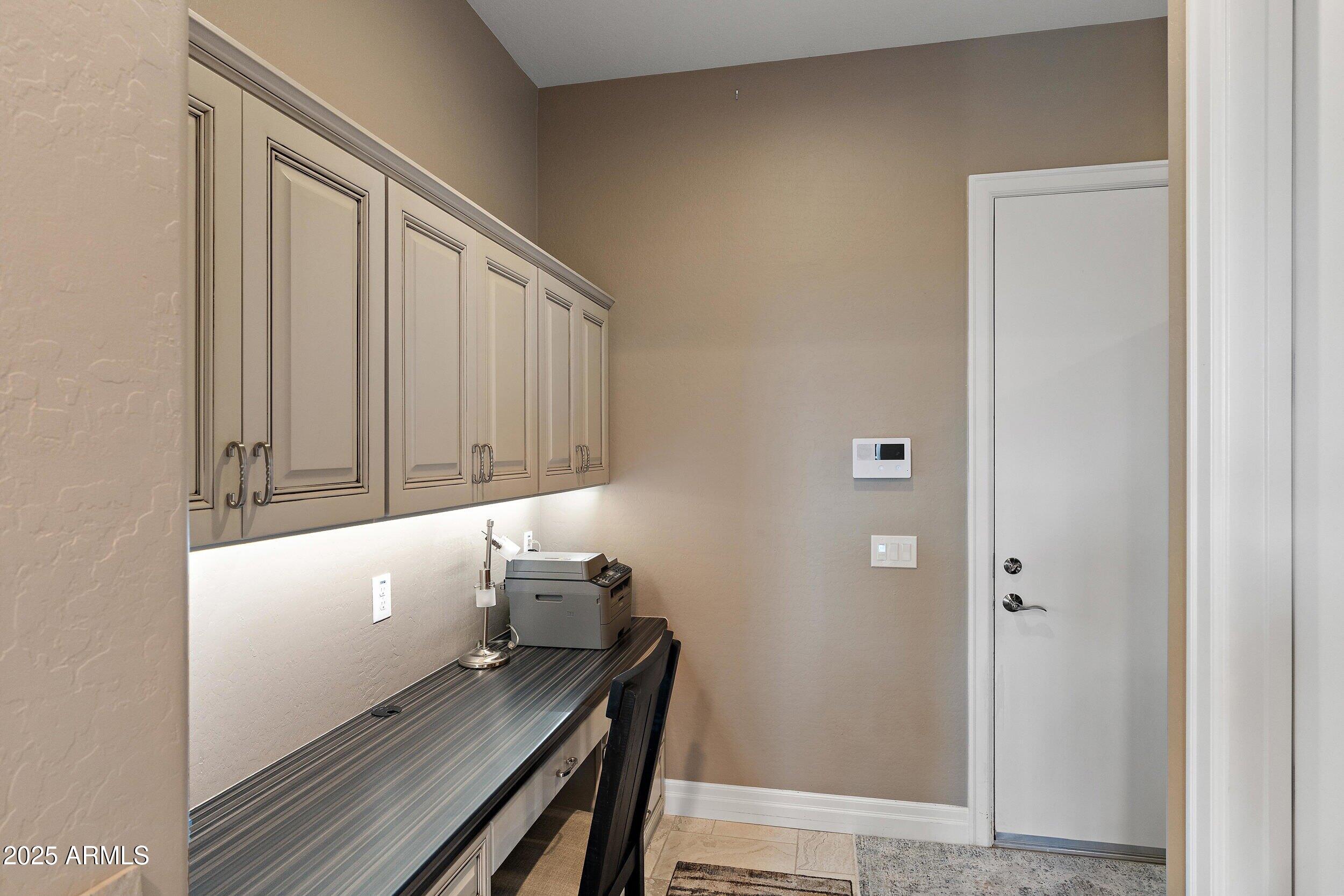 1457 E COPPER Hollow